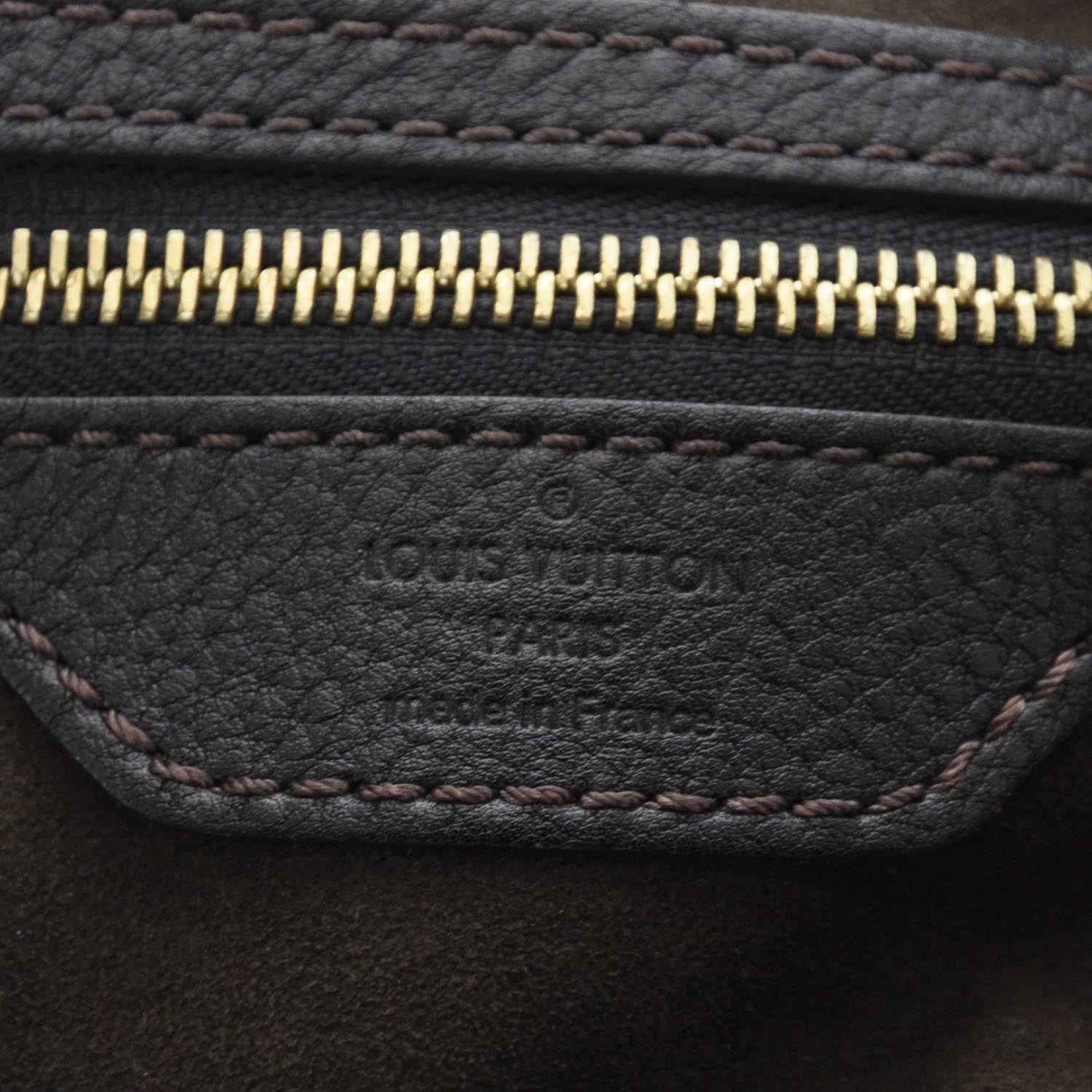 Louis Vuitton Mahina L Black 8 of 8