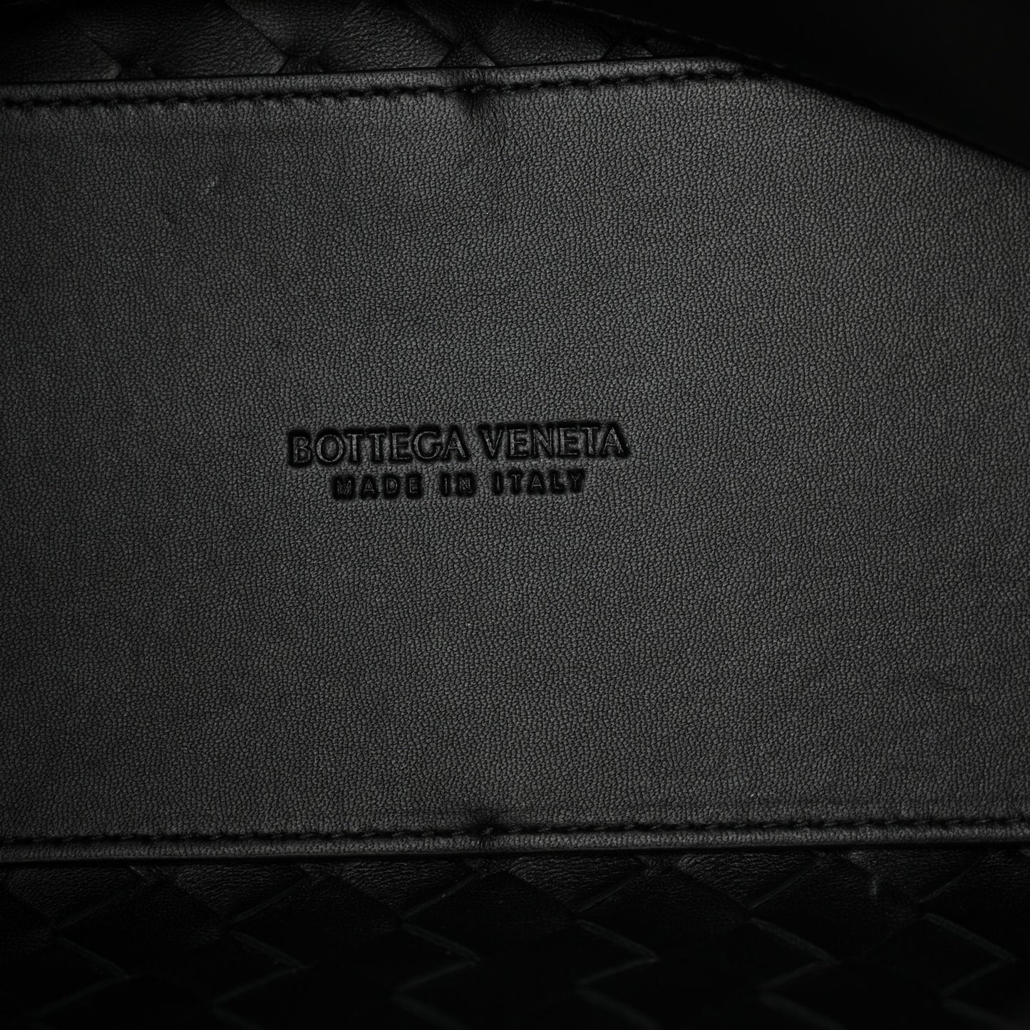 Nappa Intrecciato Medium Andiamo Shoulder Bag Black