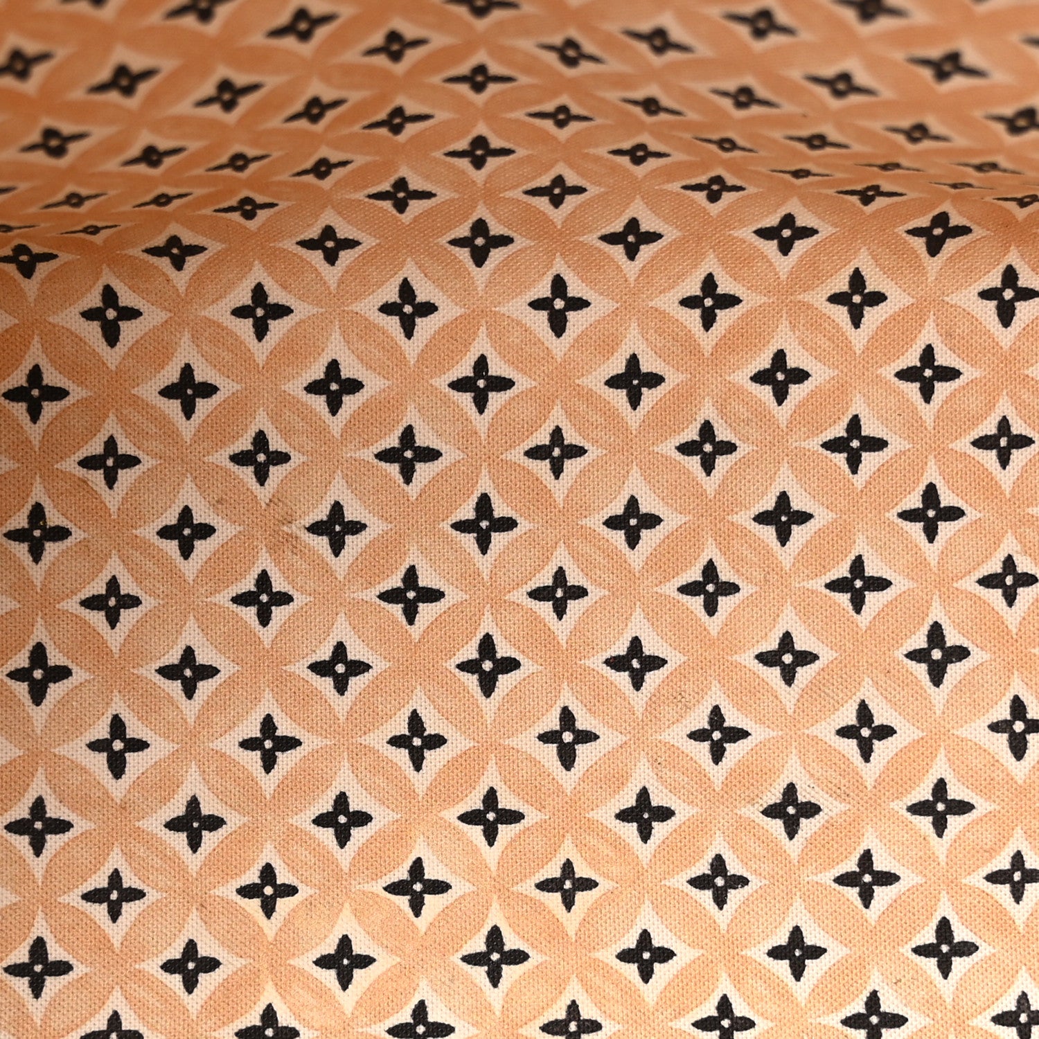 Louis Vuitton Monogram Giant By The Pool 2.0 Onthego MM Beige 5 of 12