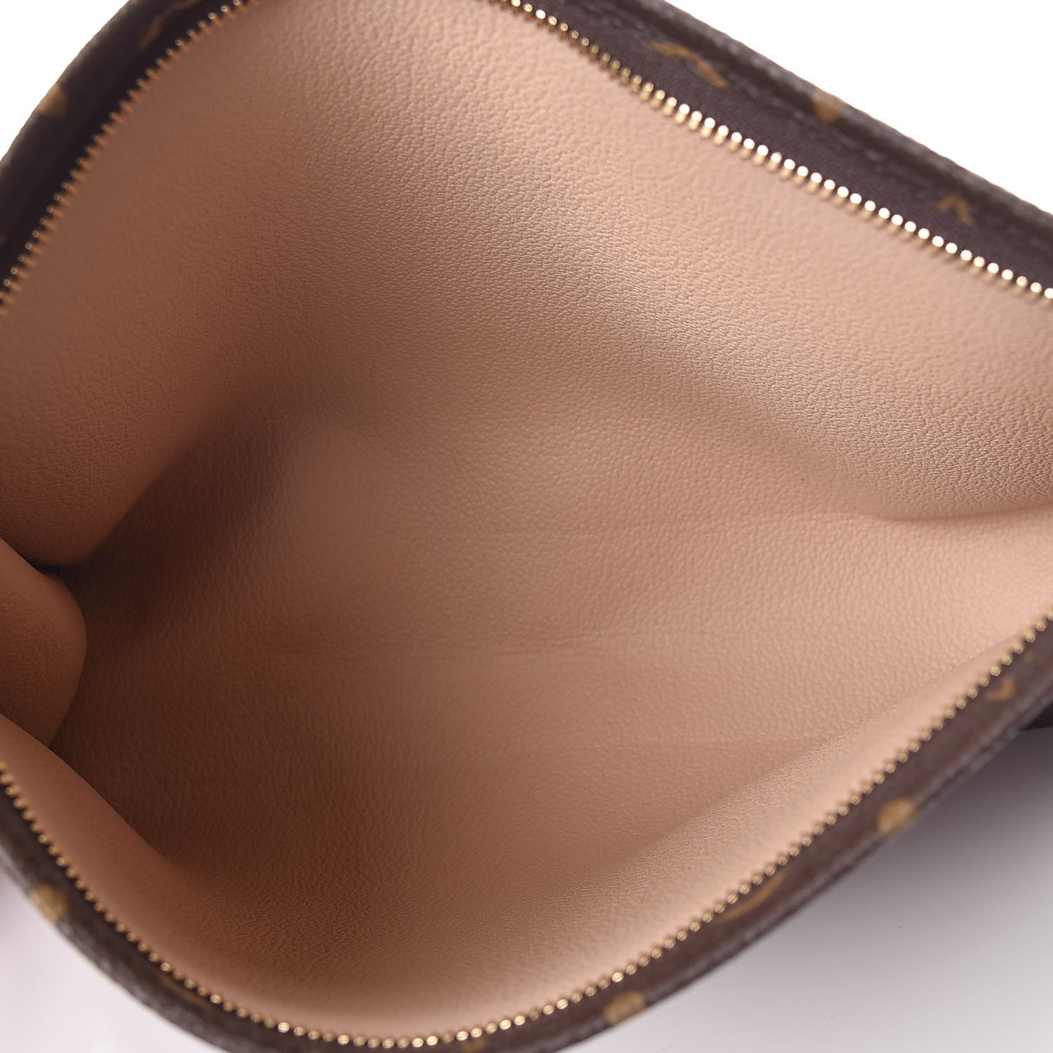 Louis Vuitton Monogram Toiletry Pouch 26 5 of 8