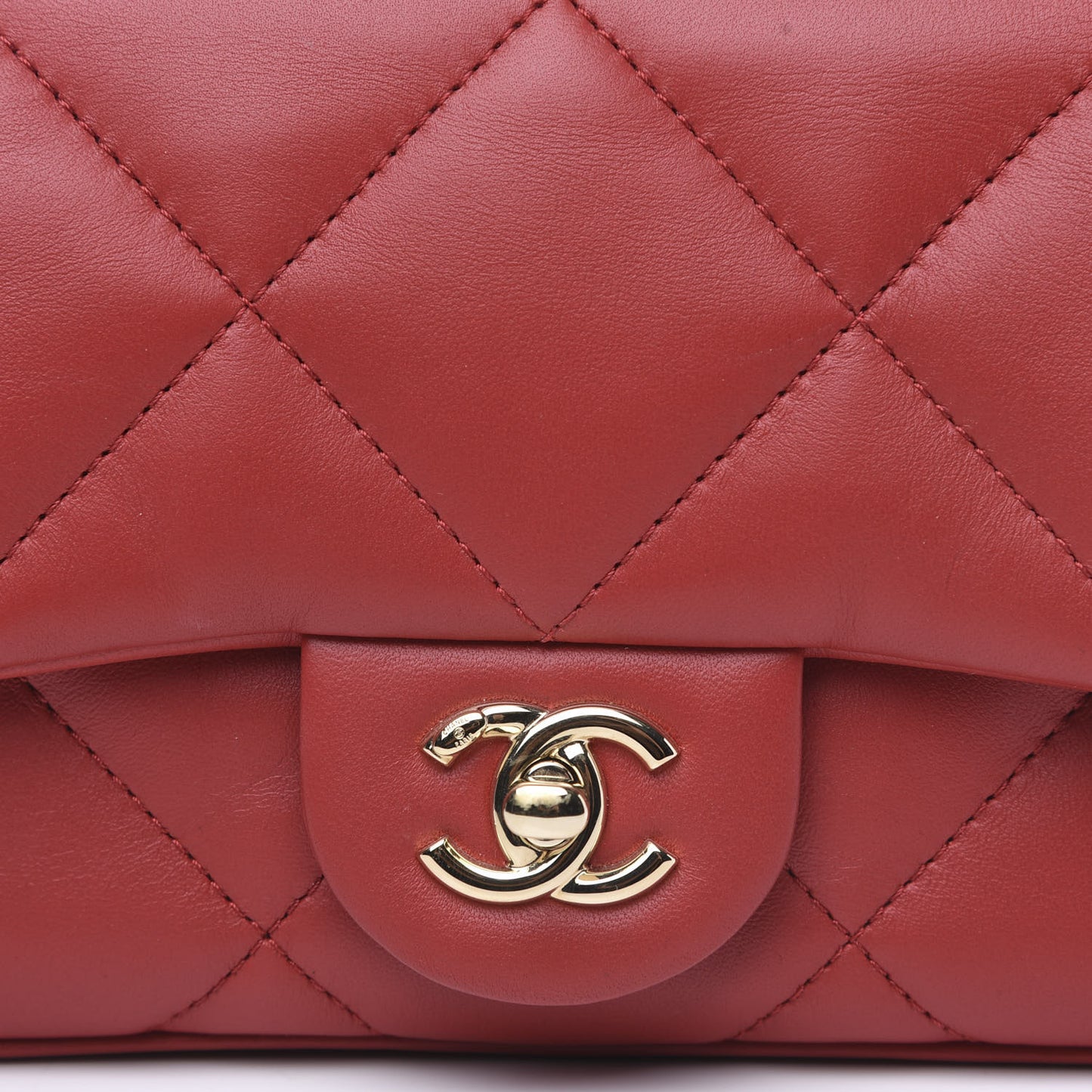 Lambskin Quilted Small Easy Carry Flap Red