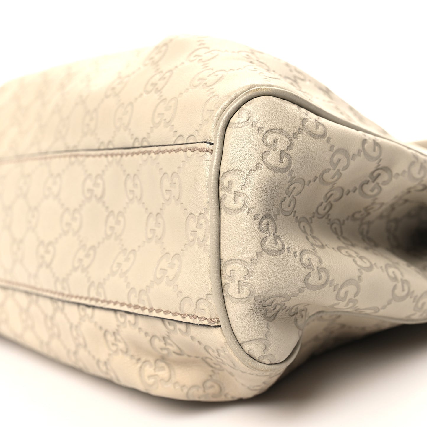 Guccissima Medium Sukey Tote Mystic White