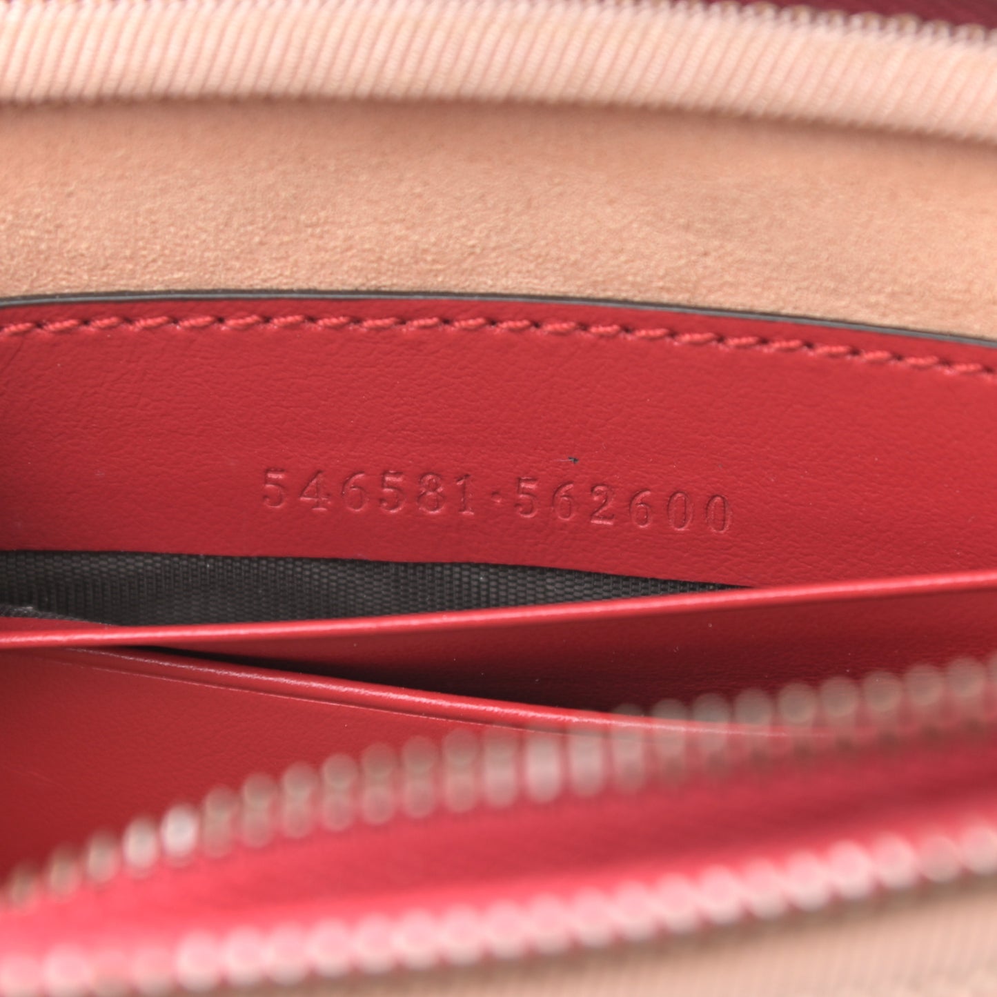 Calfskin Matelasse Mini GG Marmont Chain Crossbody Bag Hibiscus Red