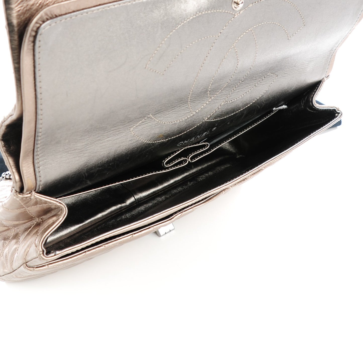 Metallic Aged Calfskin Quilted 2.55 Reissue 227 Flap Light Gold