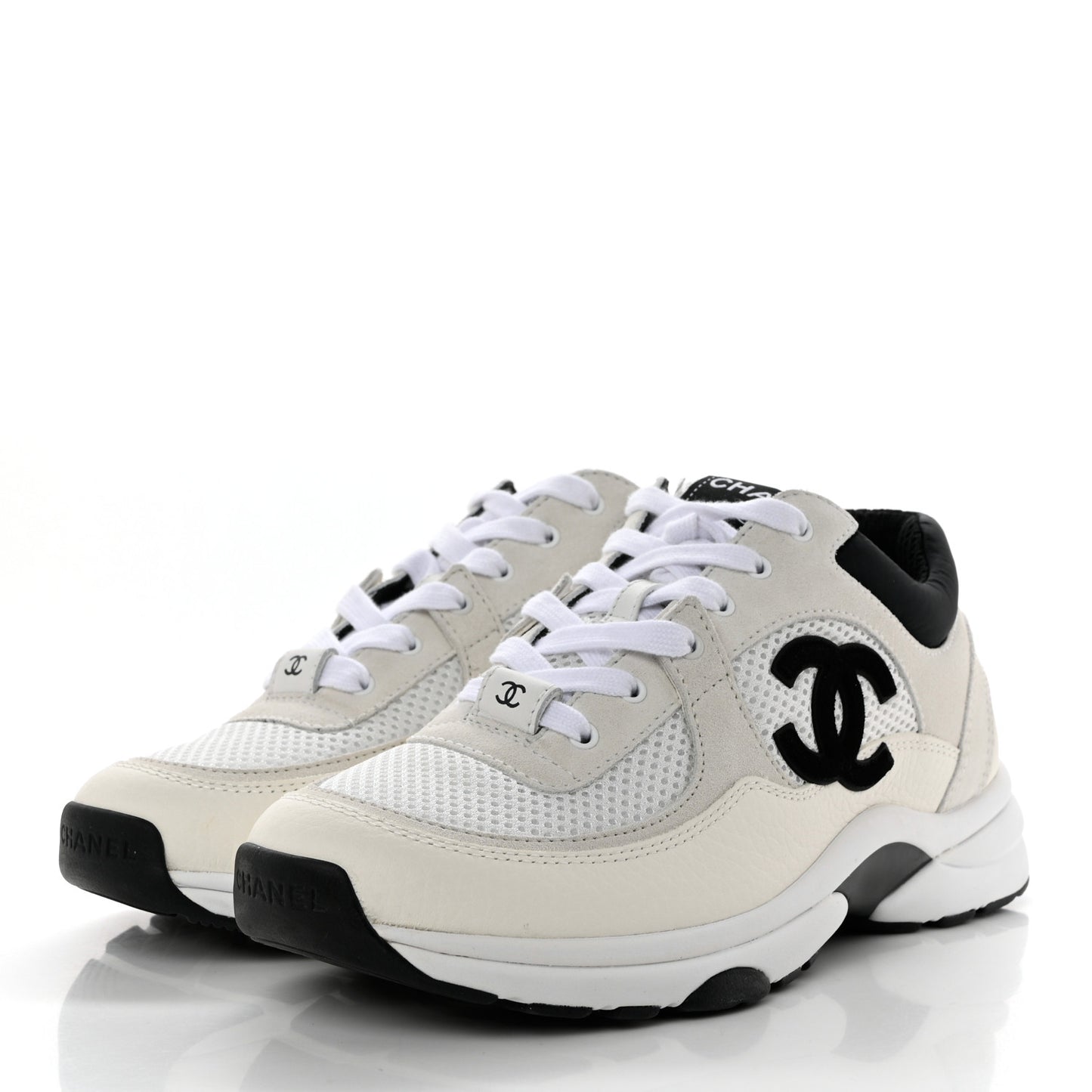 Mesh Suede Calfskin Grained Calfskin Womens CC Sneakers 38 White Black