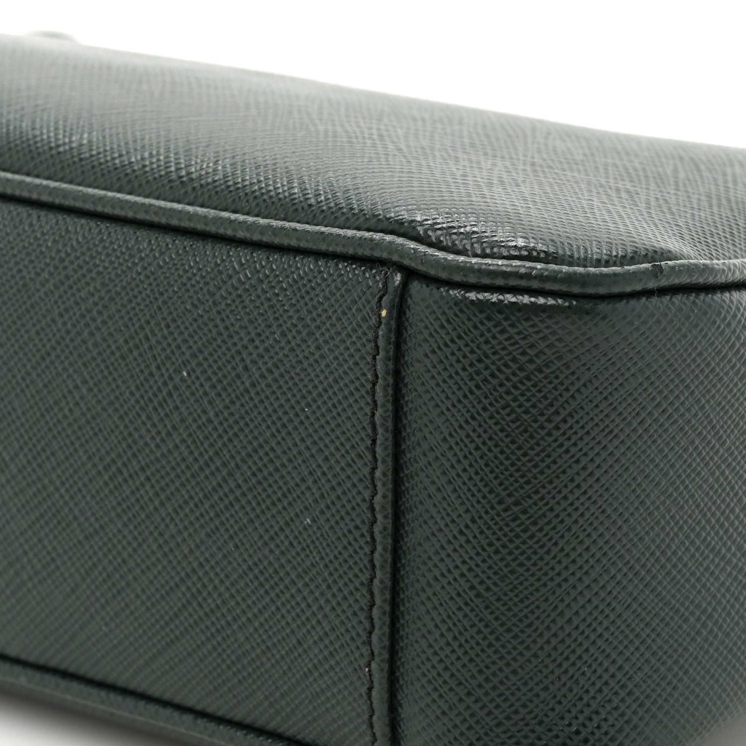 Prada Saffiano Lux Re-Edition 2005 Shoulder Bag Smeraldo 11 of 12
