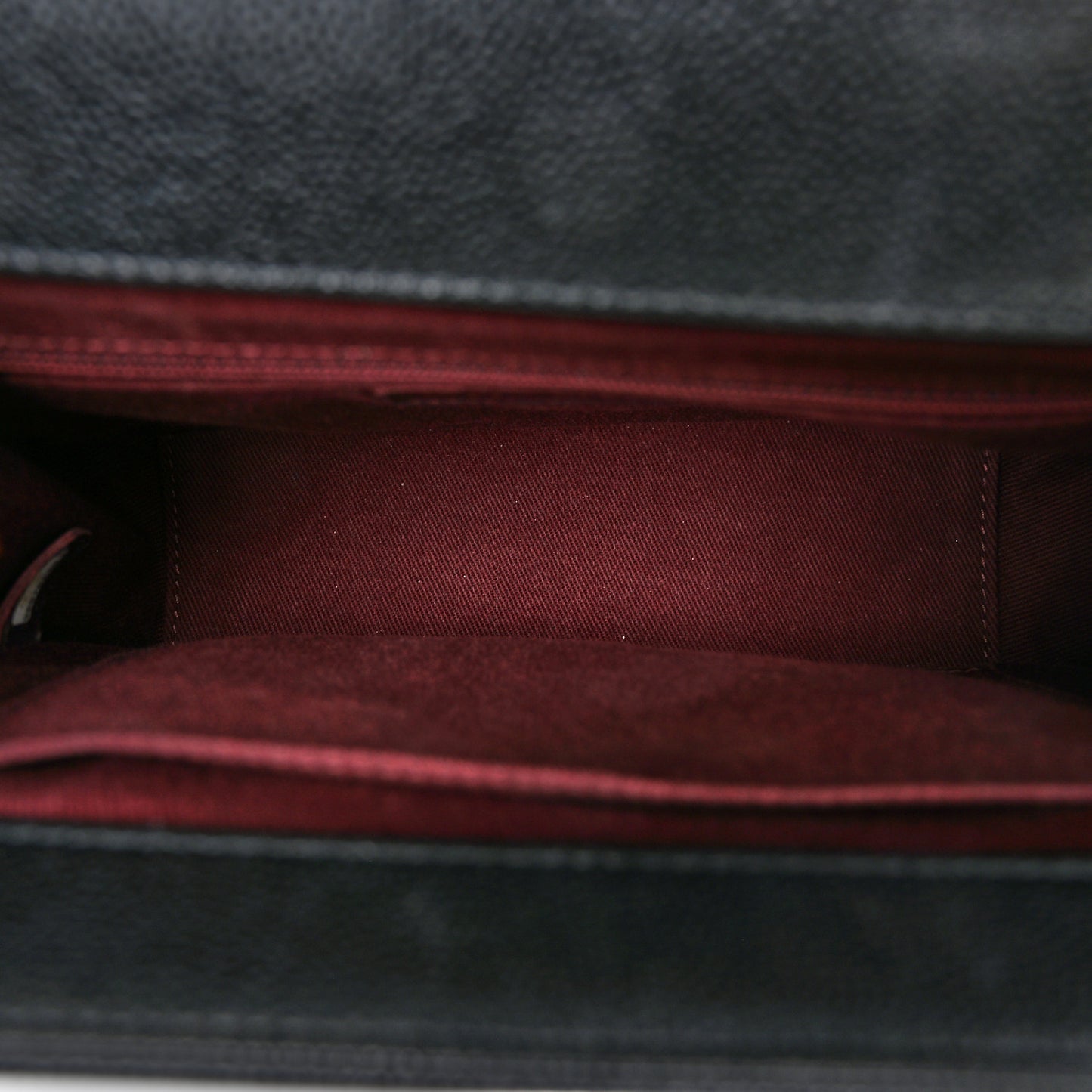 Caviar Quilted Medium Business Affinity Flap Black