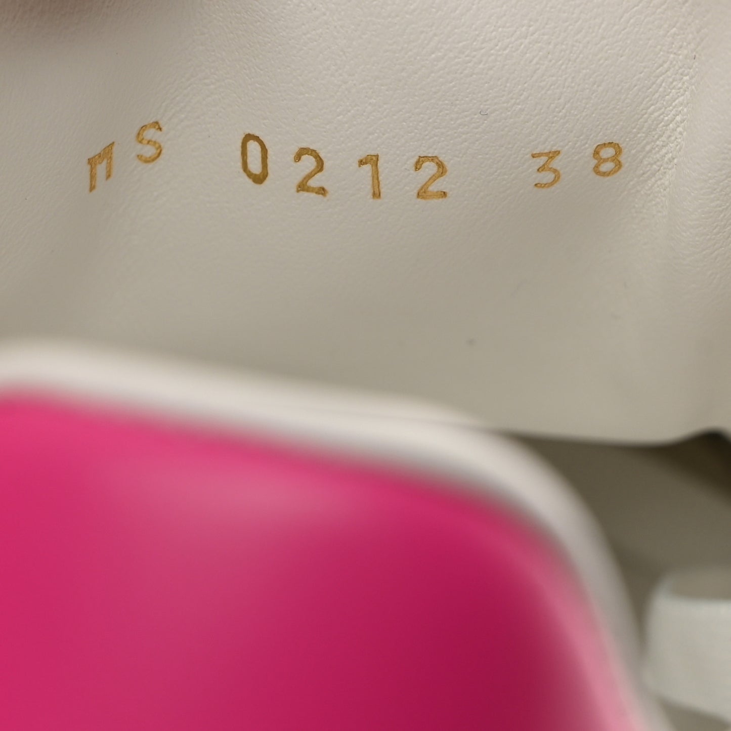 Monogram Time Out Sneakers 38 White Pink