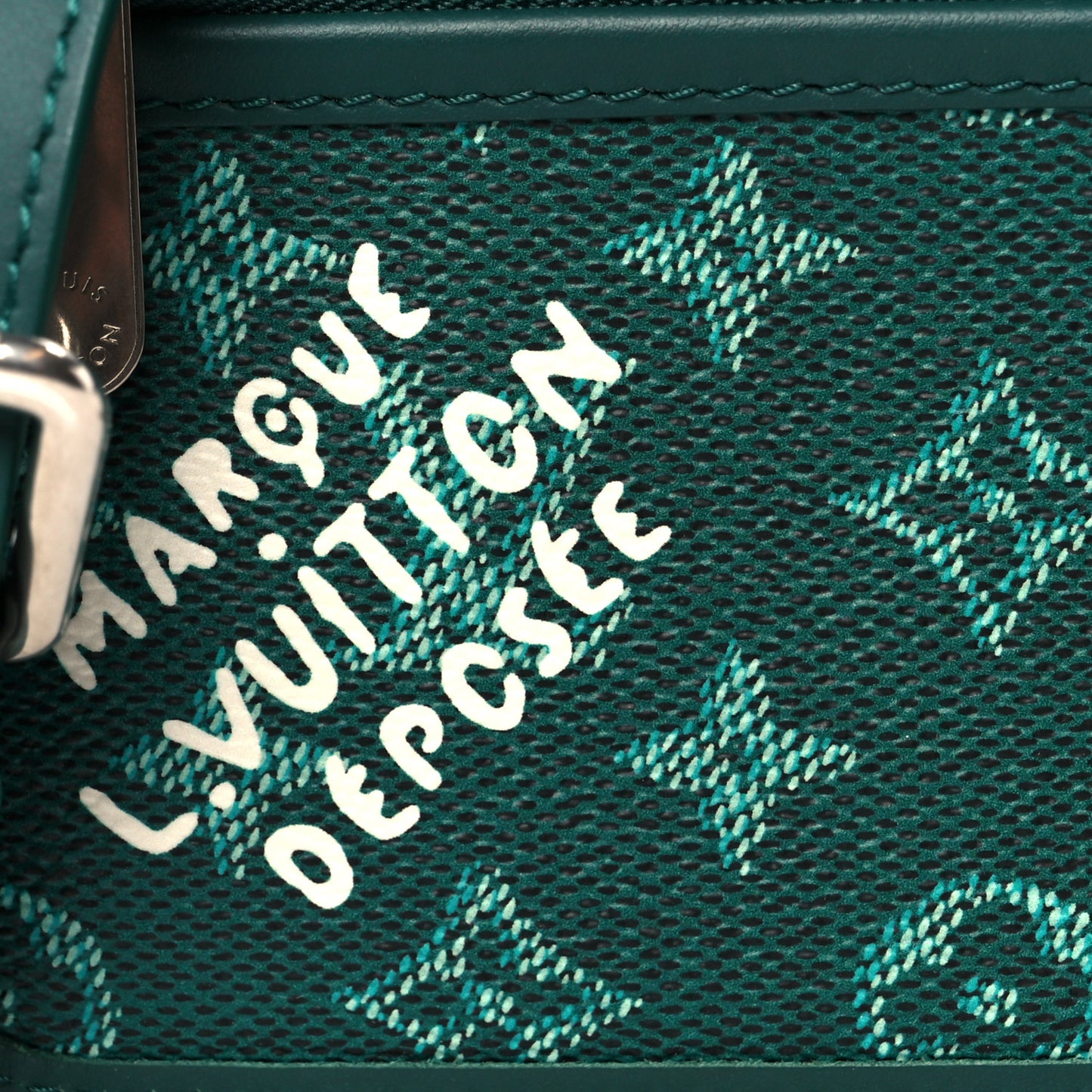 Monogram Heritage Bosphore Wearable Wallet Green