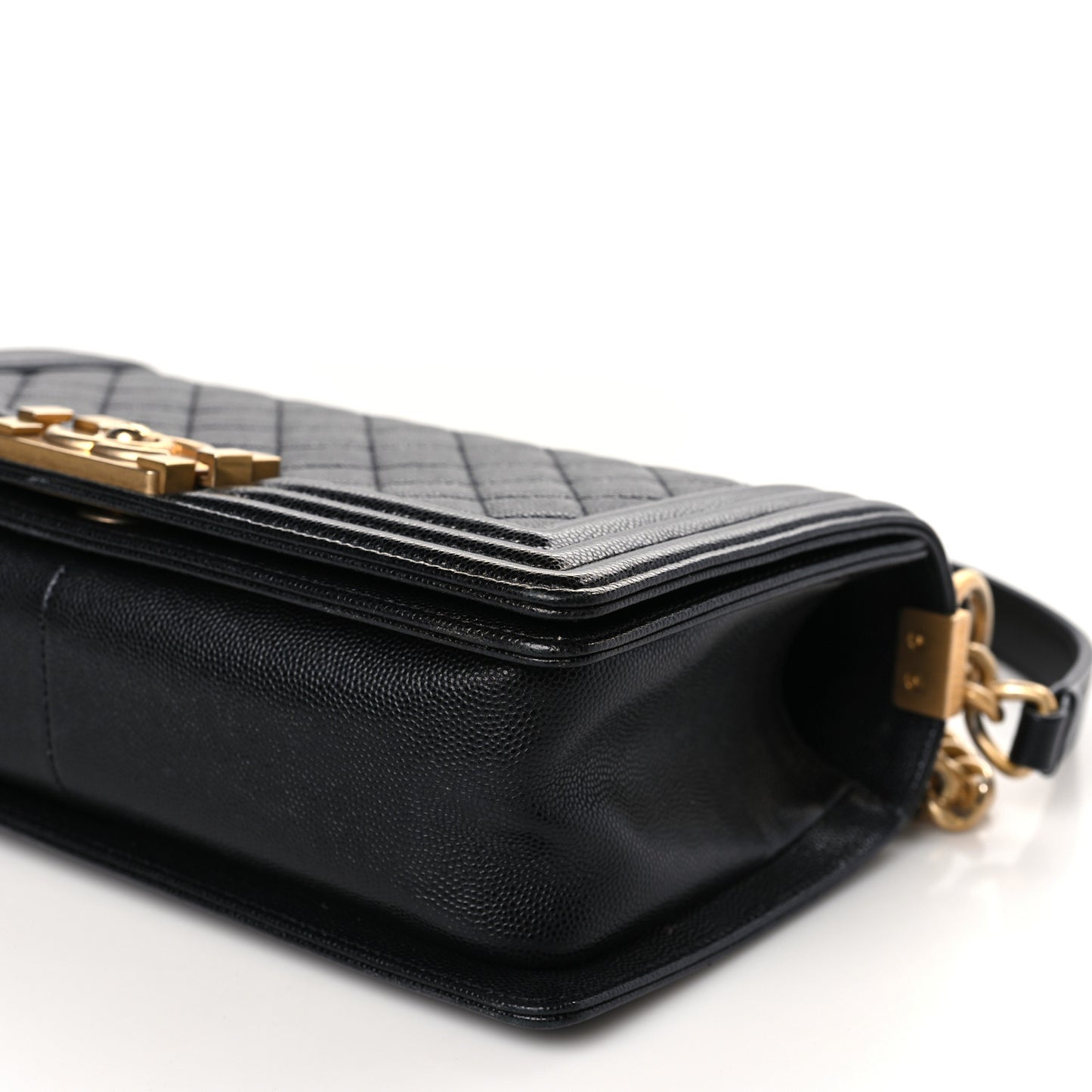 Caviar Quilted Medium Boy Flap Black