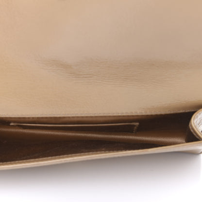Saint Laurent Textured Patent Calfskin Monogram Large Belle De Jour Clutch Beige 5 of 9