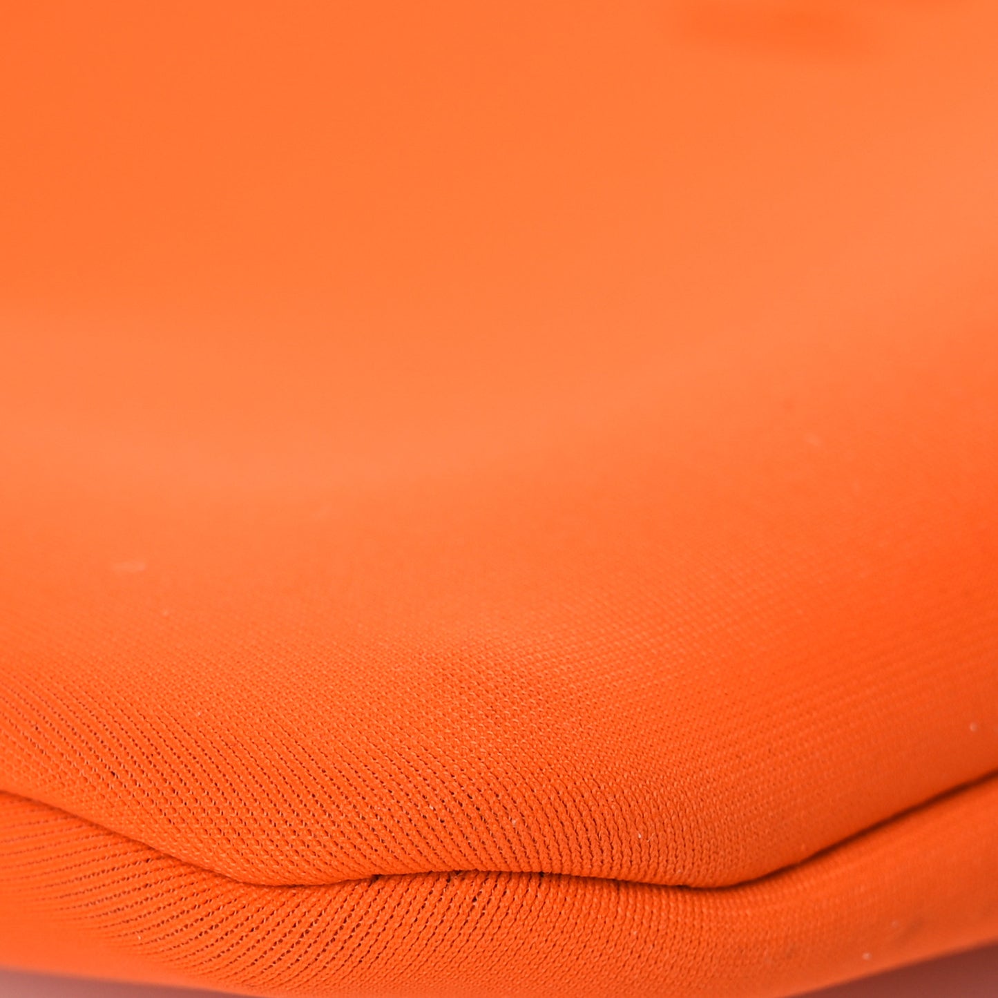 Neoprene Neobain Medium Case Orange