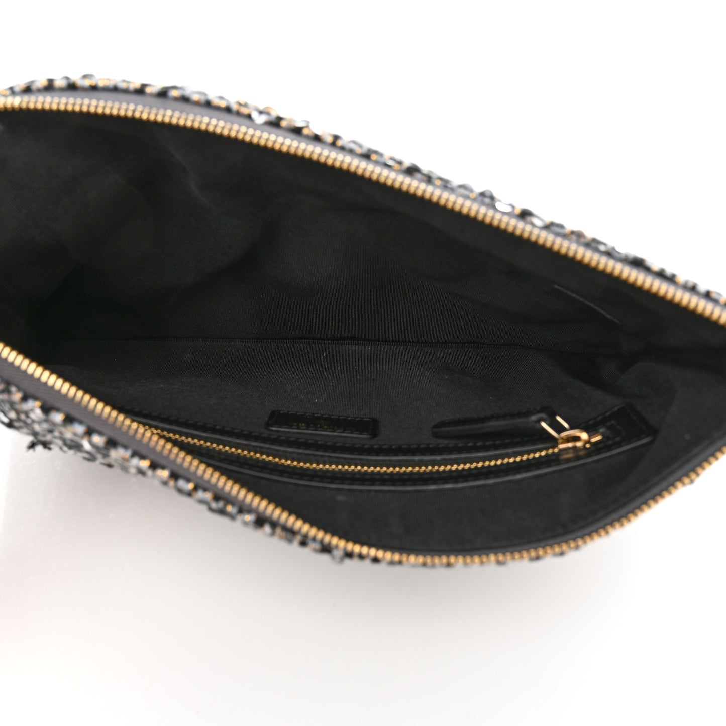 Sequins Medium 19 Pouch Silver