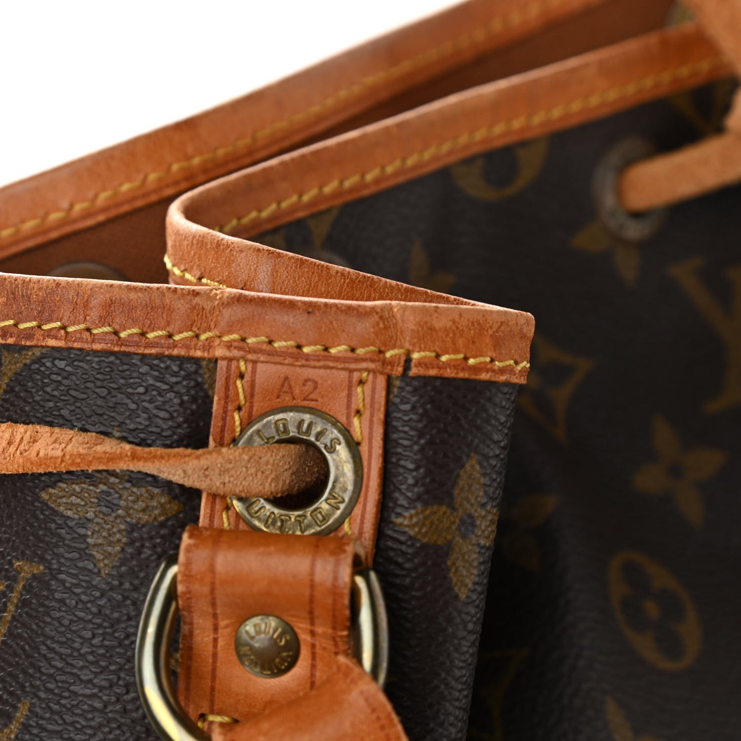 Monogram Noe