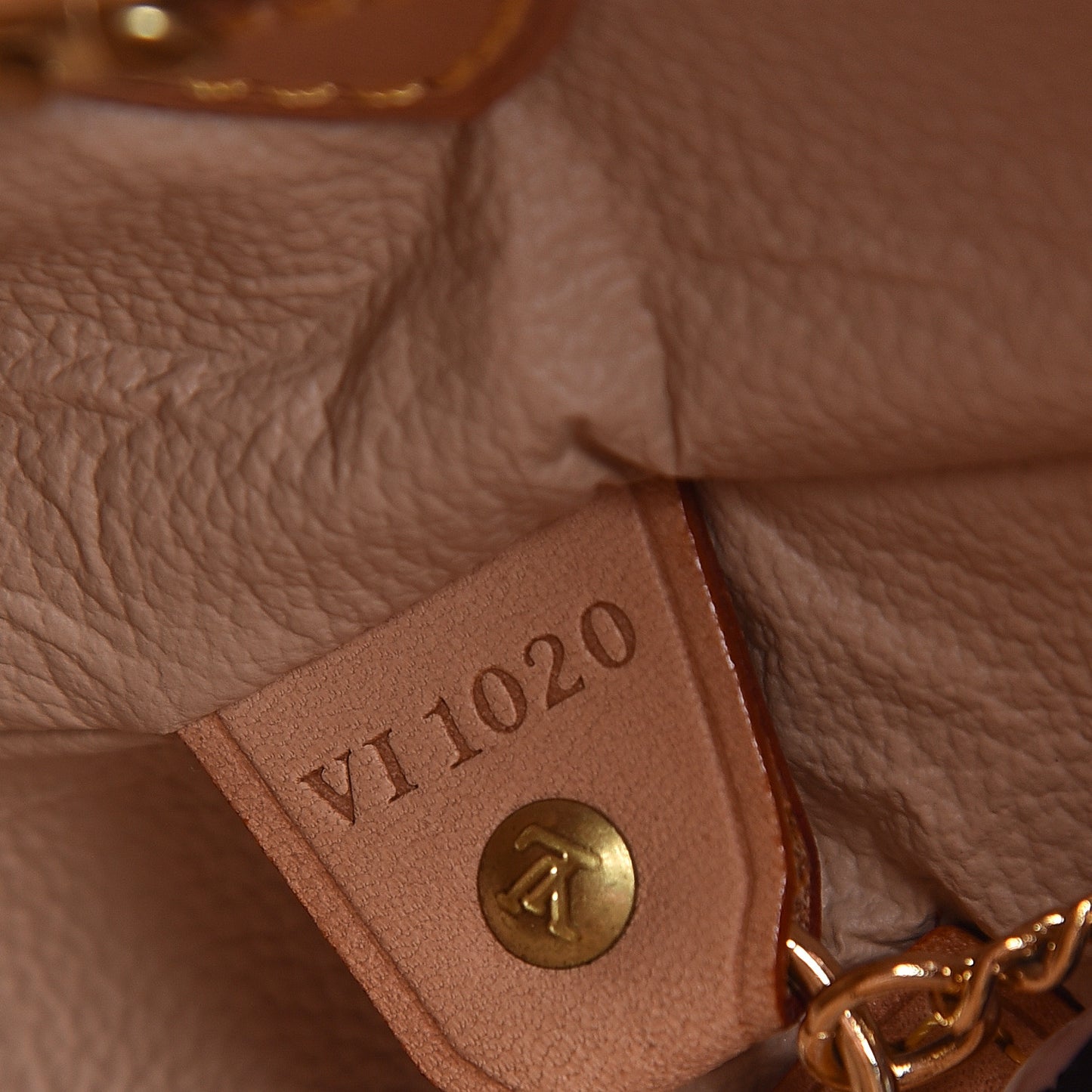 Monogram Petit Bucket 23