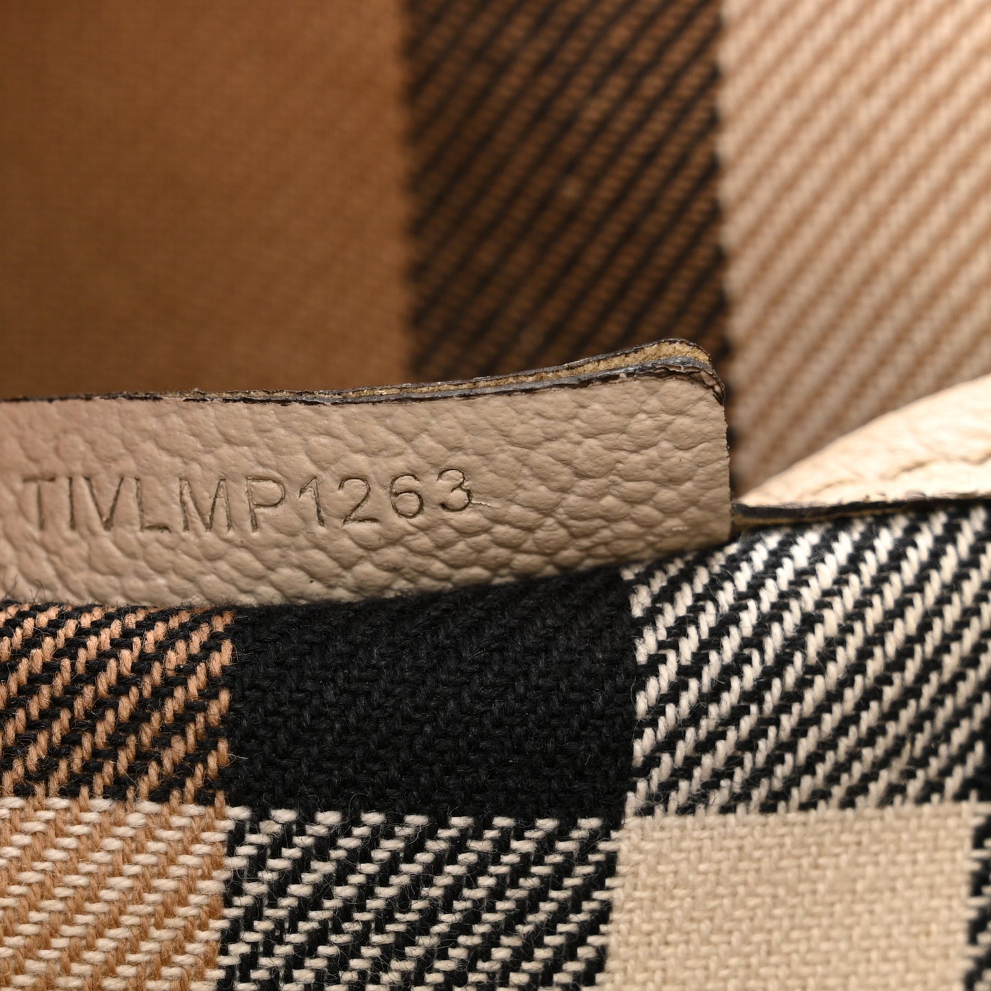 Soft Grain Calfskin Medium Buckle Tote Limestone