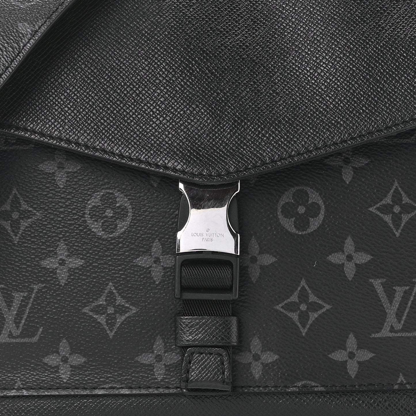 Taigarama Outdoor Flap Messenger Black