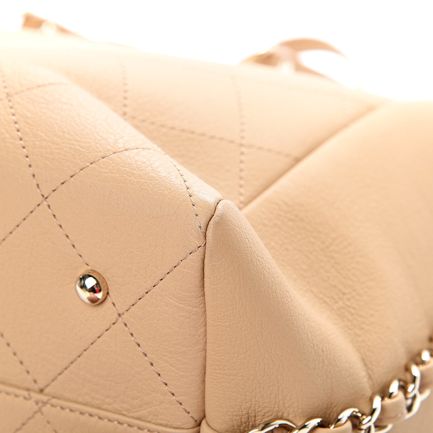 Bullskin Stitched Medium Shopping Bag Beige