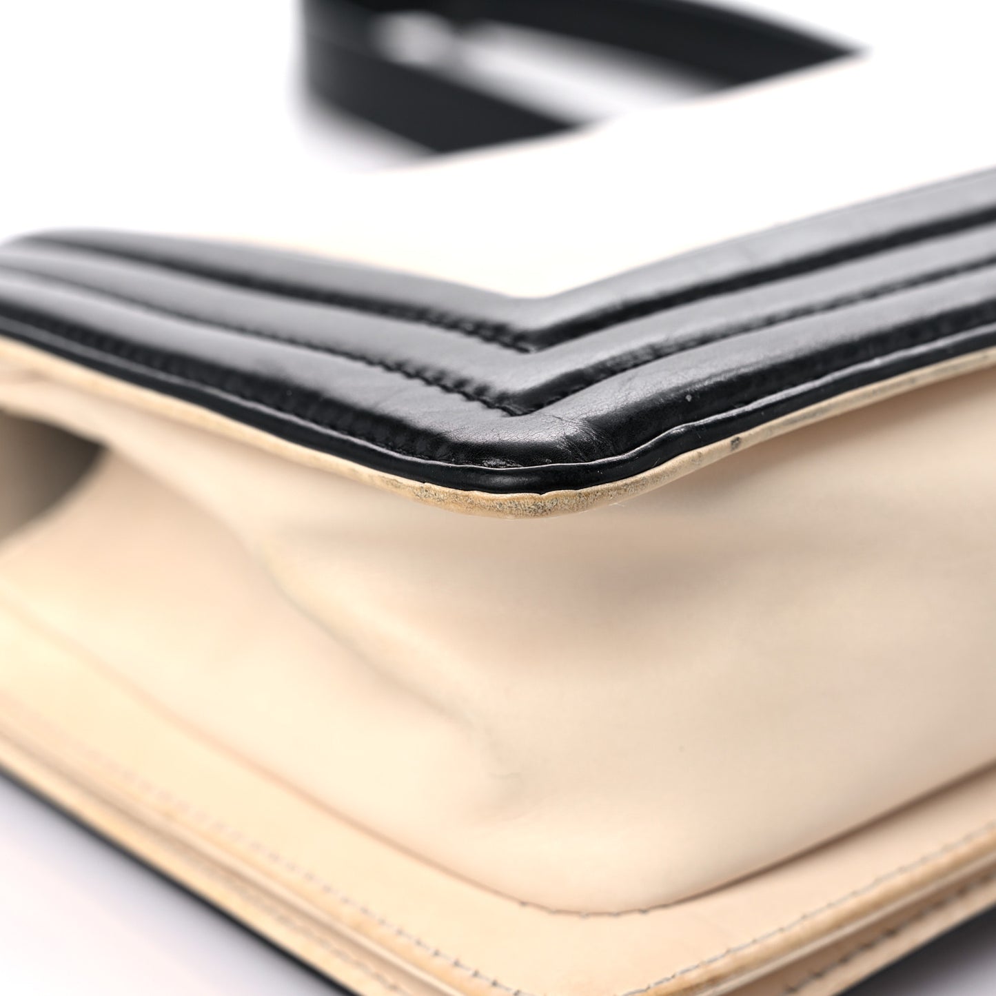 Glazed Calfskin Medium Boy Flap White Black
