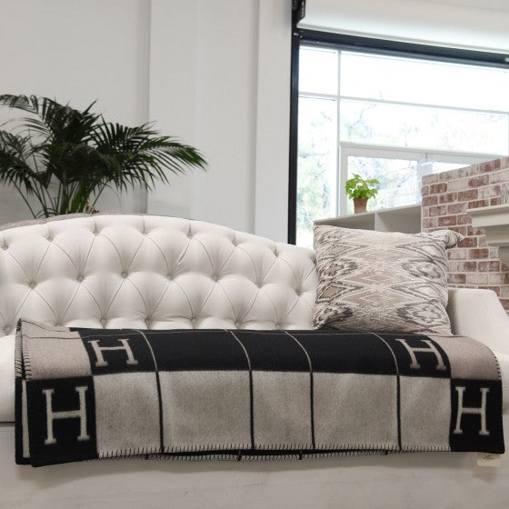 Wool Cashmere Avalon III Blanket Ecru Black