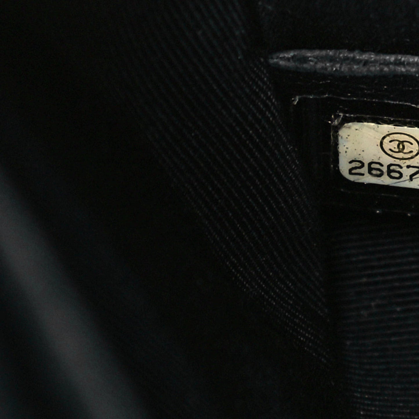 Caviar Quilted New Medium Boy Flap Black