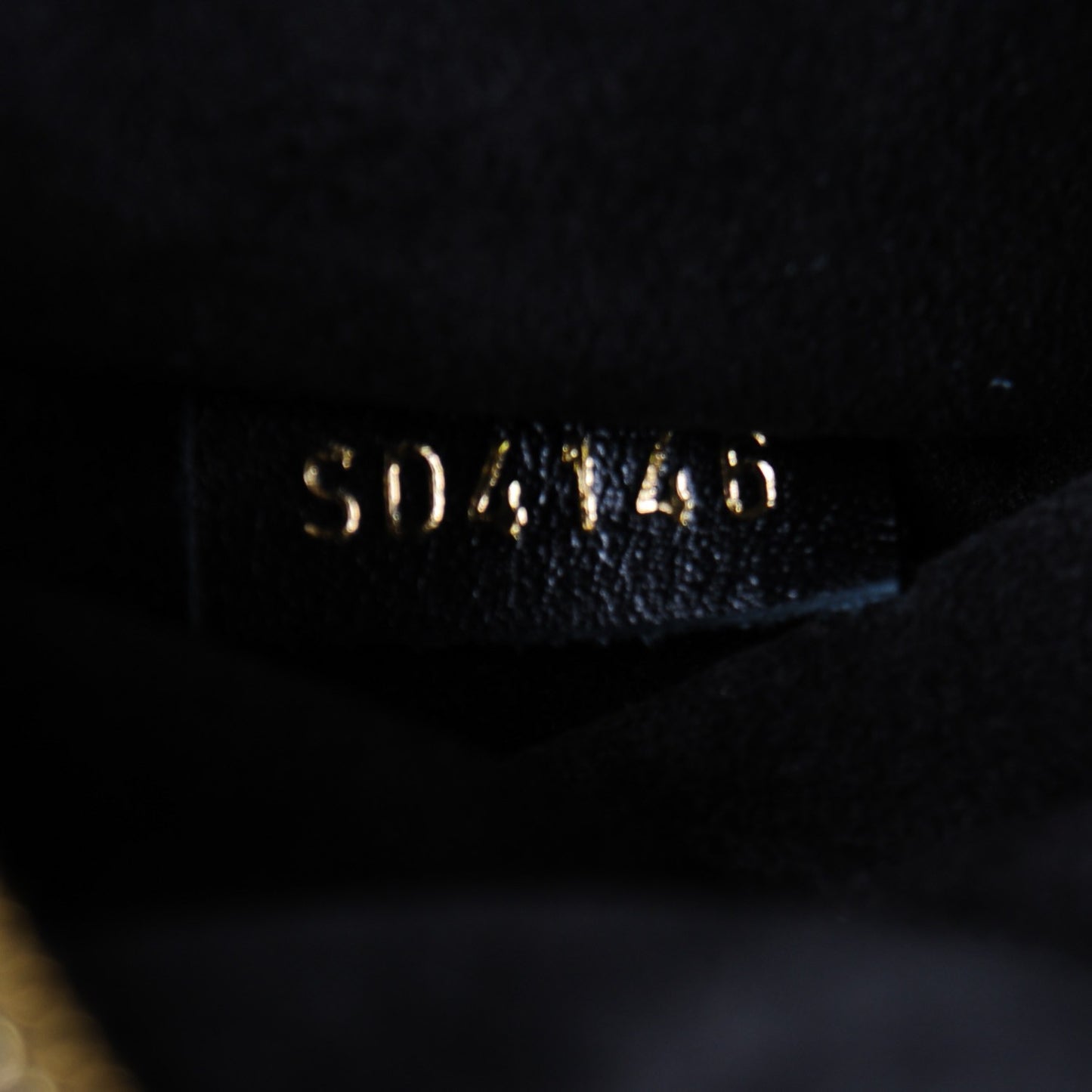 Reverse Monogram Pochette Metis