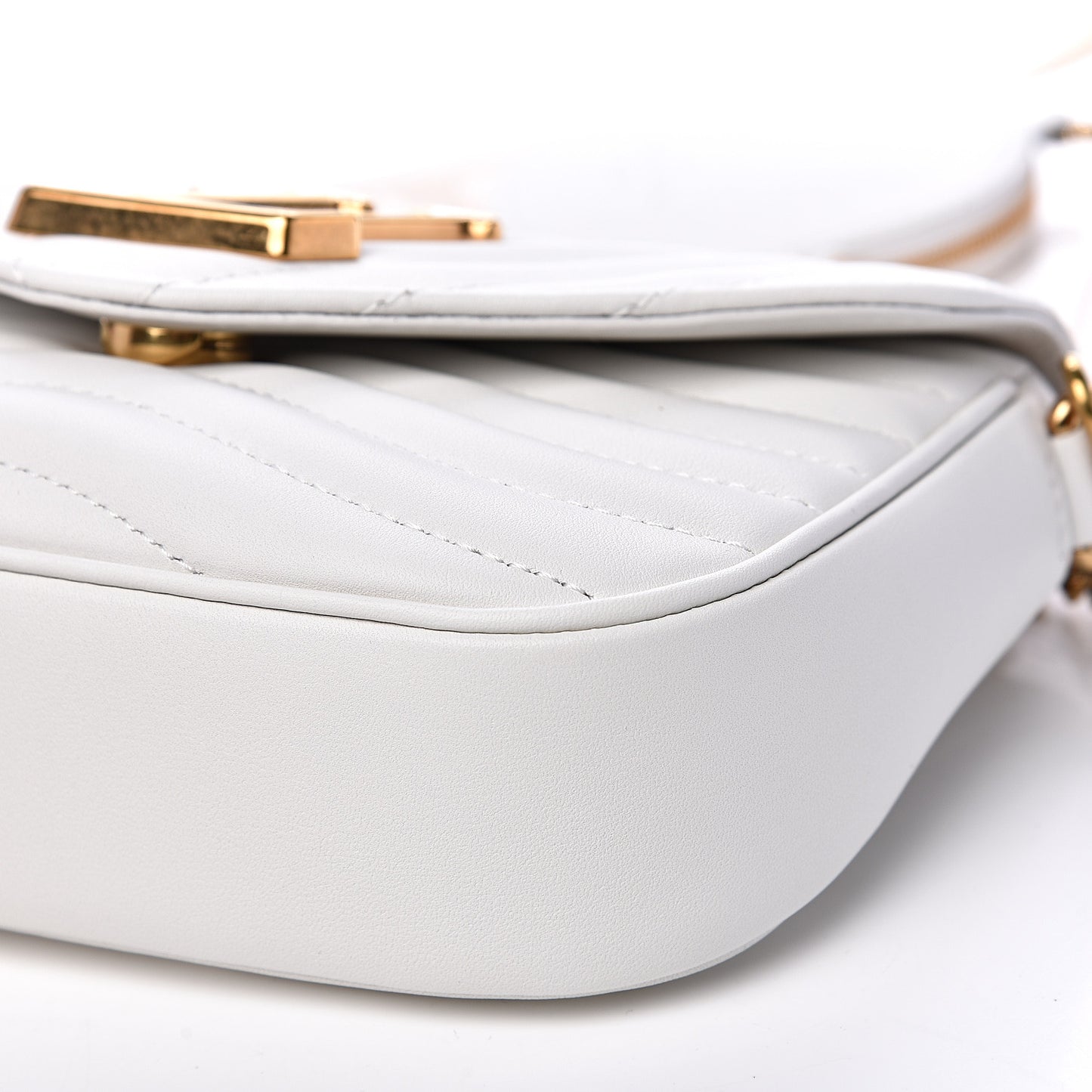 Calfskin New Wave Multi Pochette Snow