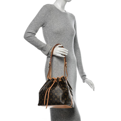Louis Vuitton Monogram Petit Noe 2 of 9