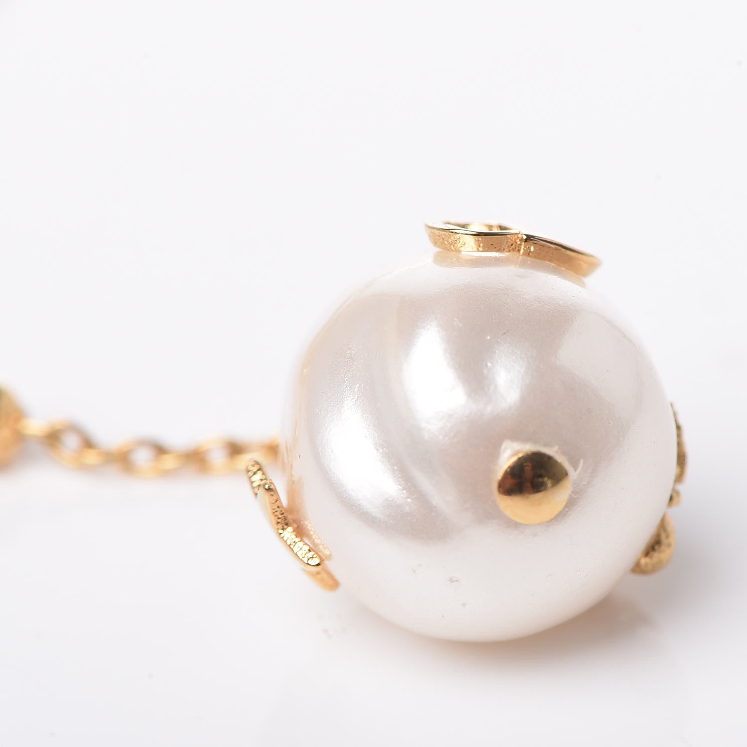 Christian Dior Pearl Shiny-D Earring Gold 6 of 7