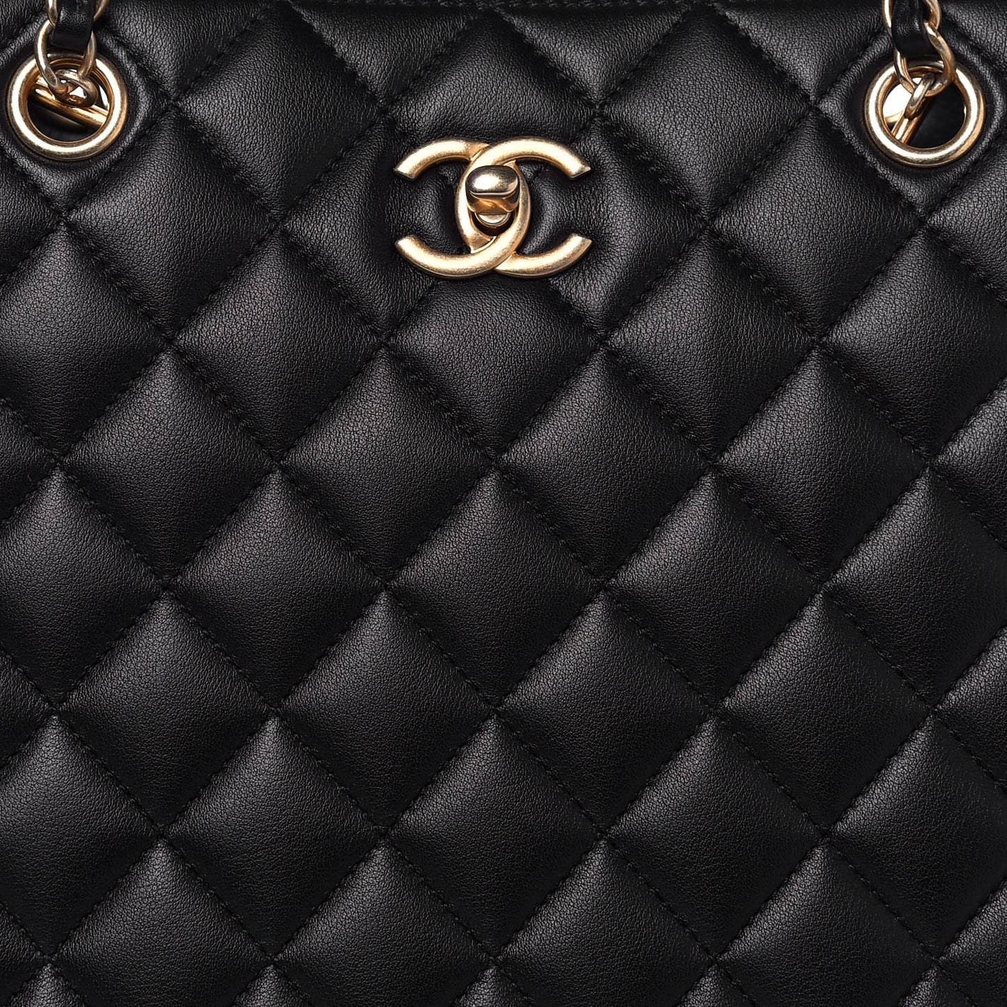 Calfskin Quilted Large Classic Shopping Tote Black