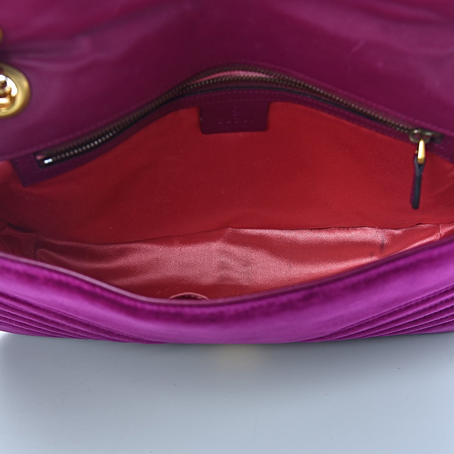Velvet Matelasse Medium GG Marmont Shoulder Bag Fuchsia Violet Cyclamen