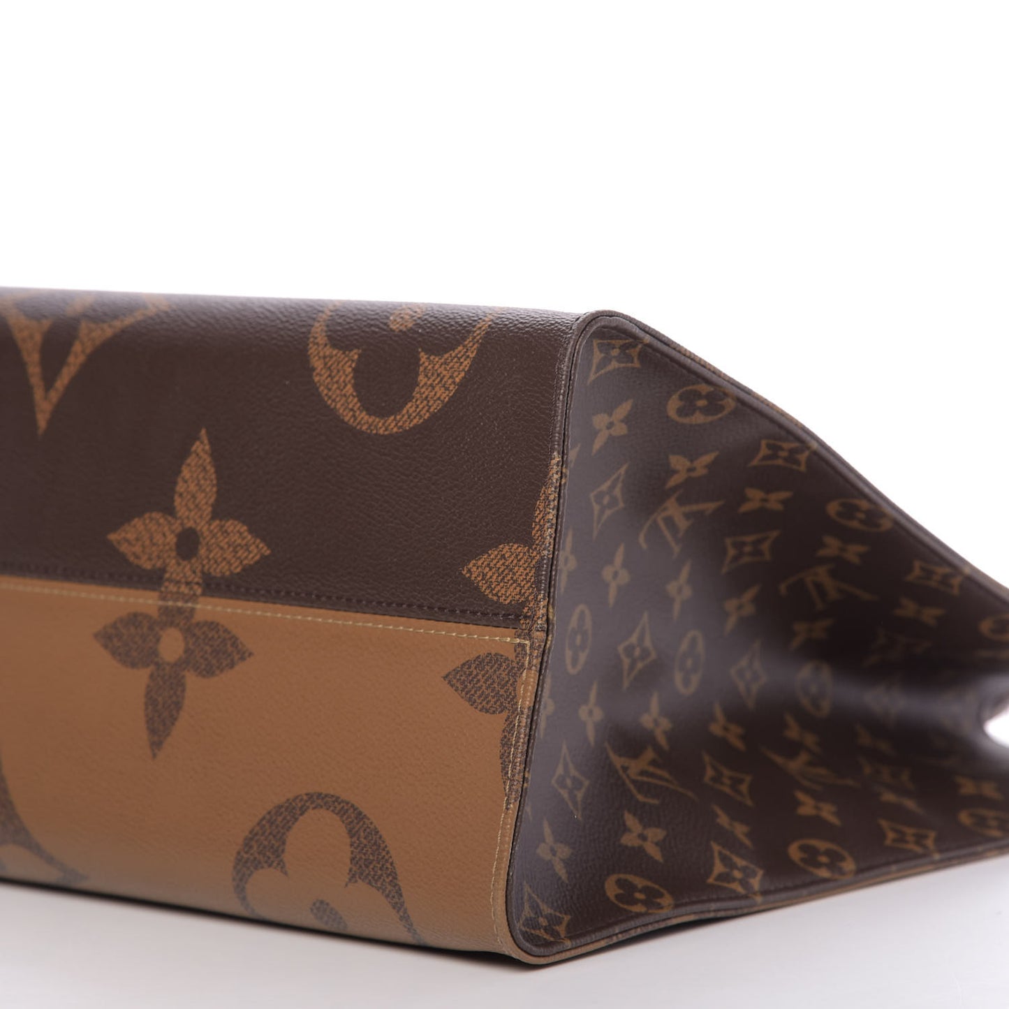 Reverse Monogram Giant Onthego GM