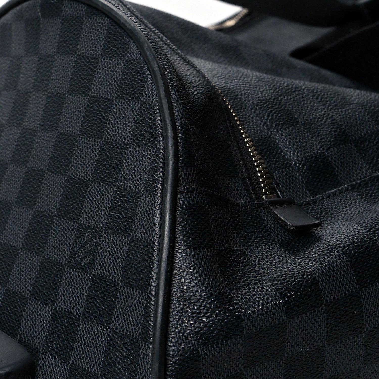 Louis Vuitton Damier Graphite Neo Eole 65 9 of 18