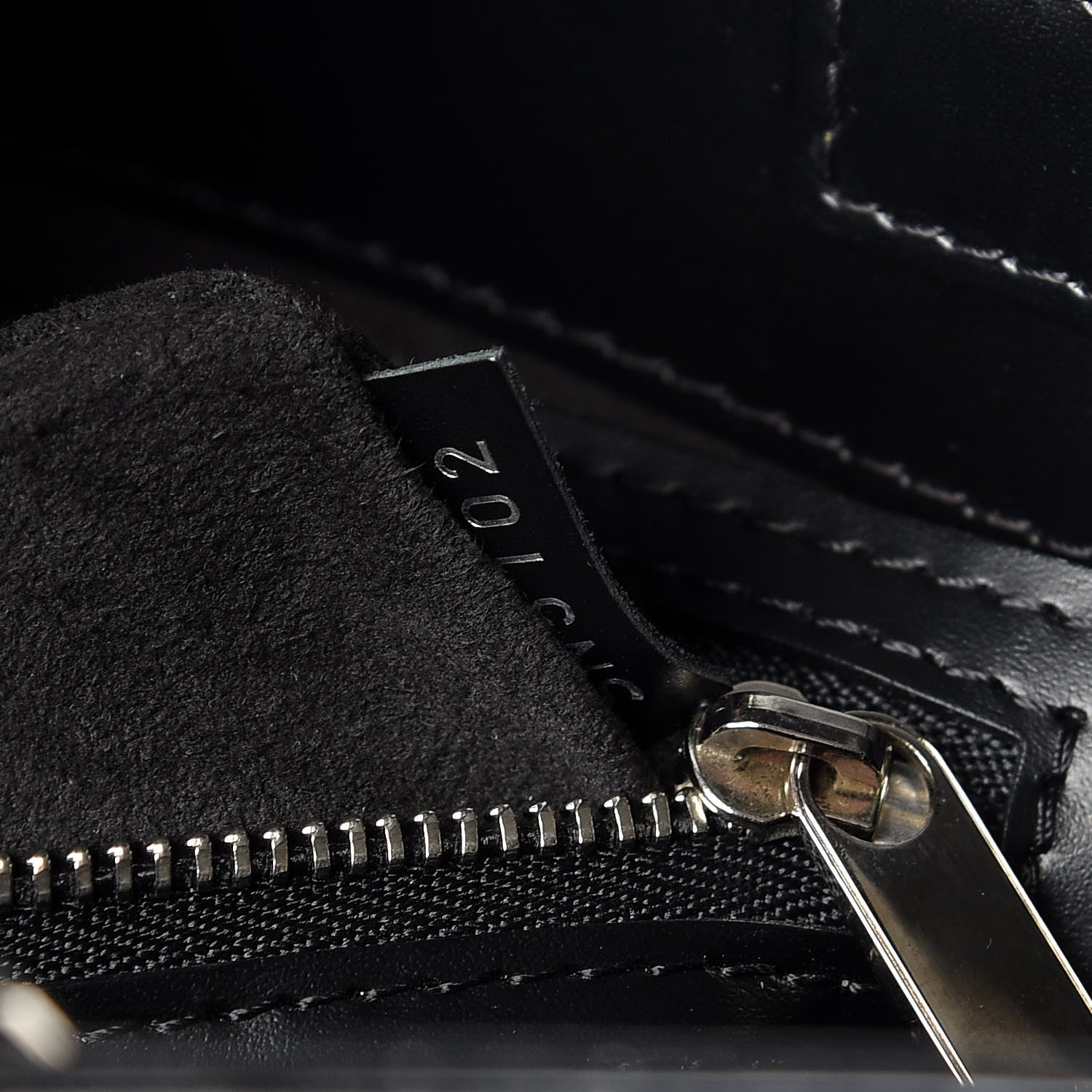 Louis Vuitton Epi Mirabeau GM Black 7 of 7