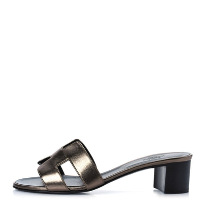 Hermes Metallic Nappa Oasis Sandals 36 Dore Vieilli 1 of 9