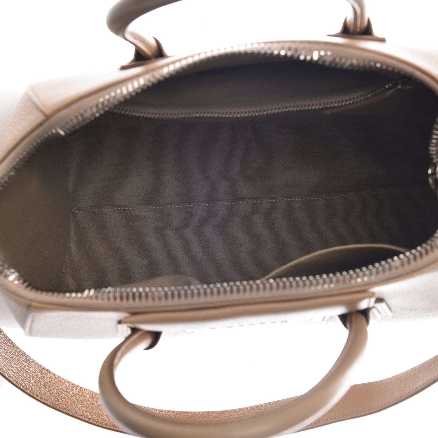 Givenchy Sugar Goatskin Medium Antigona Nude 7 of 21