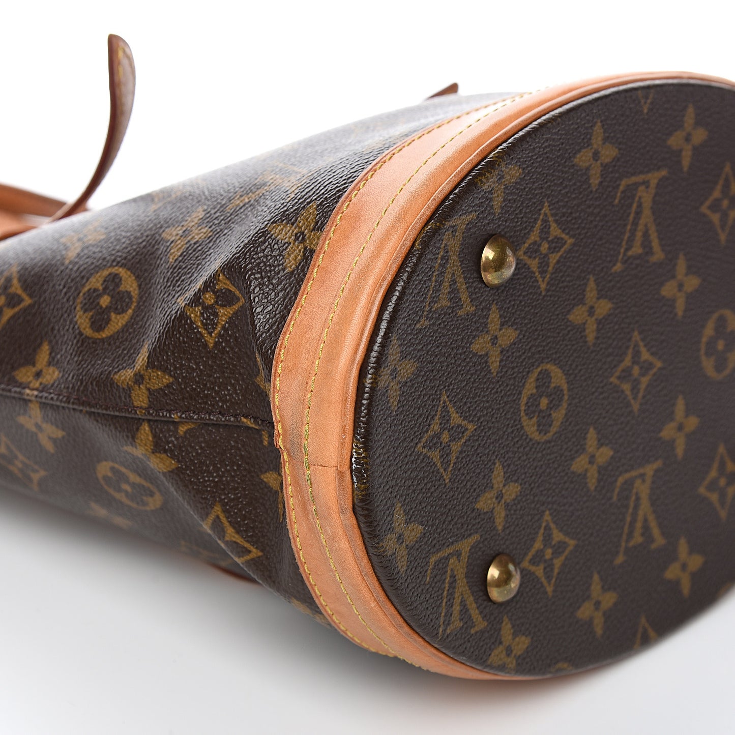 Monogram Petit Bucket 23