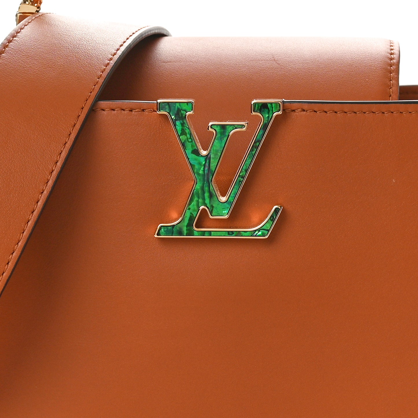 Calfskin Bolsa Capucines BB Caramel