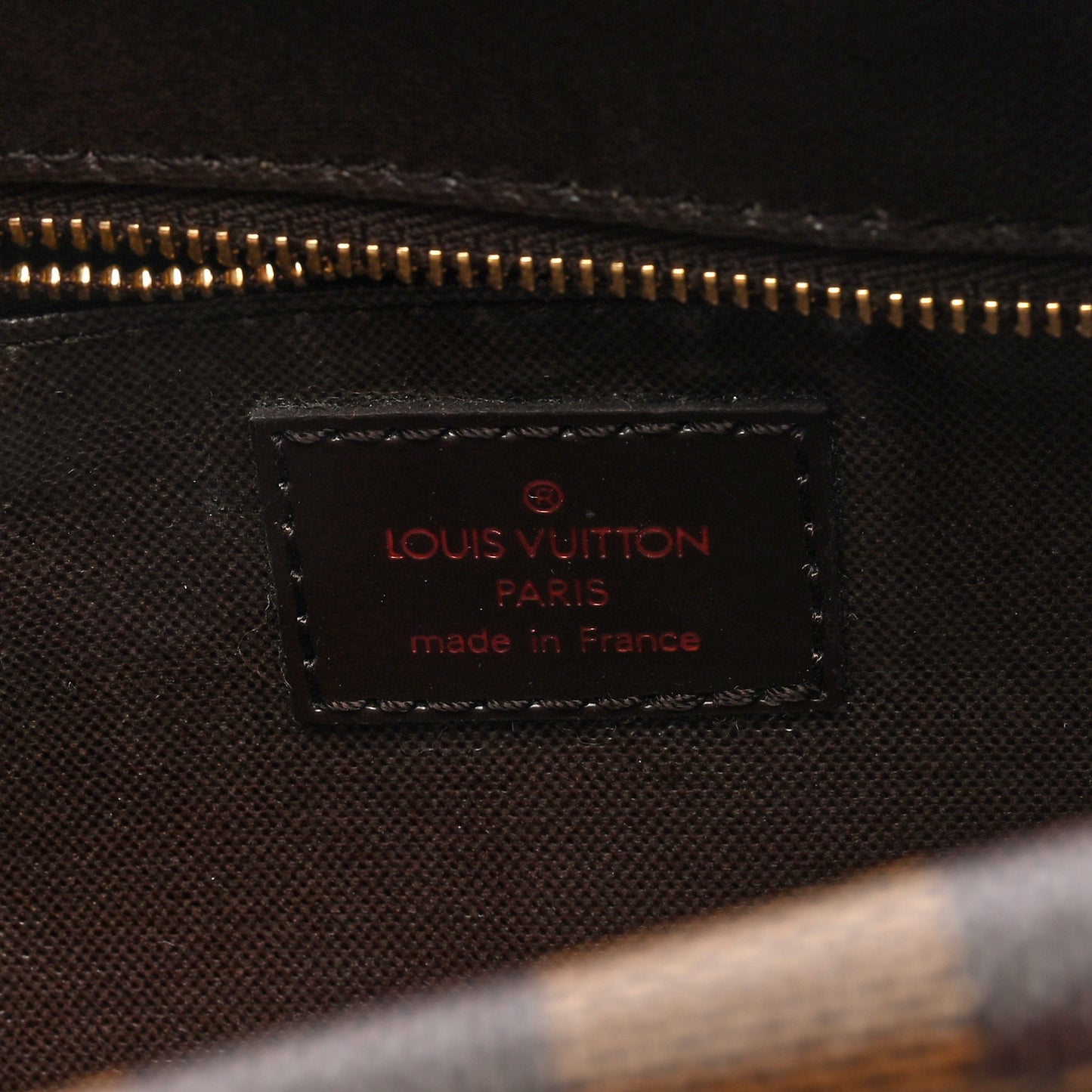 Damier Ebene Toiletry Bag 25