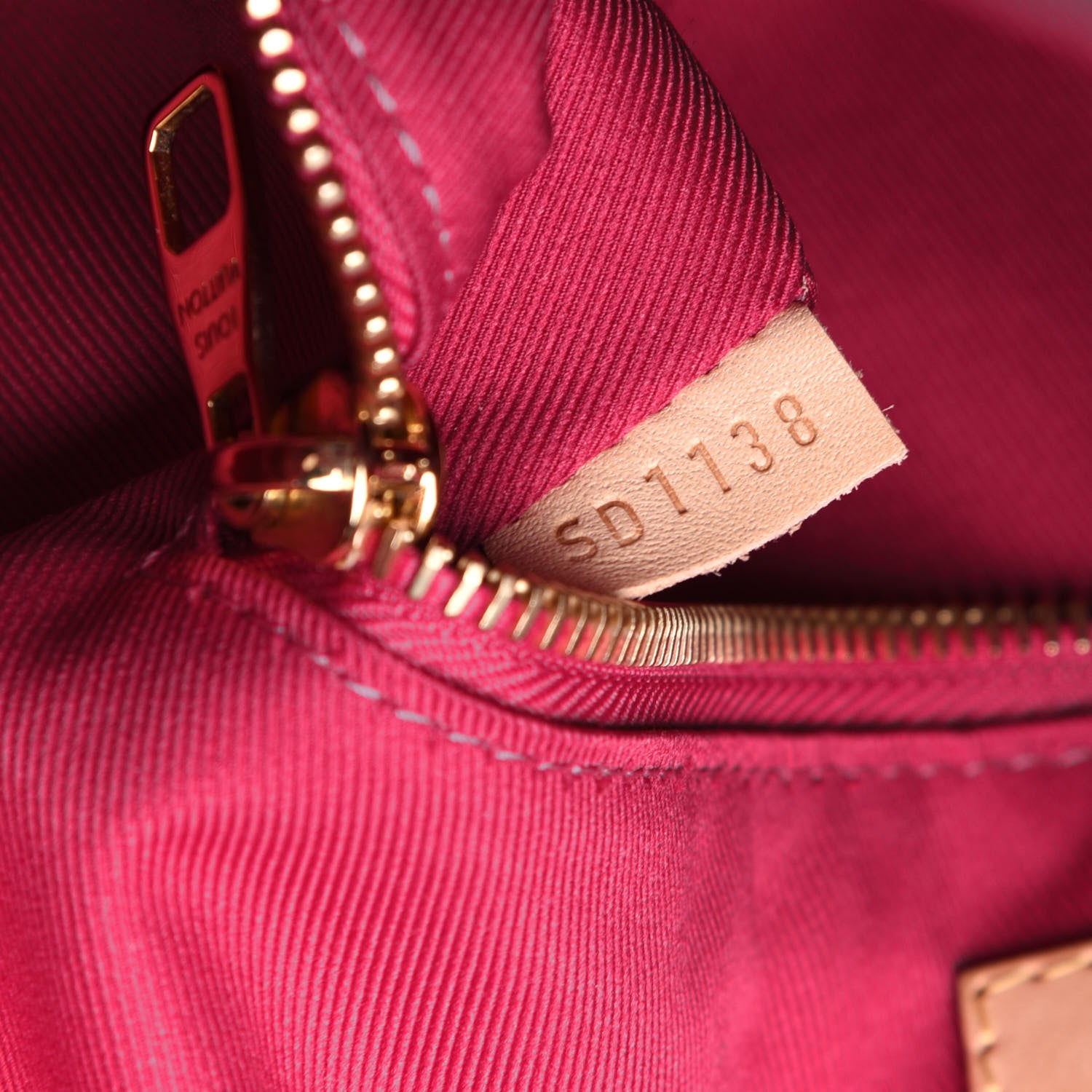 Louis Vuitton Monogram Graceful PM Pivoine 7 of 21