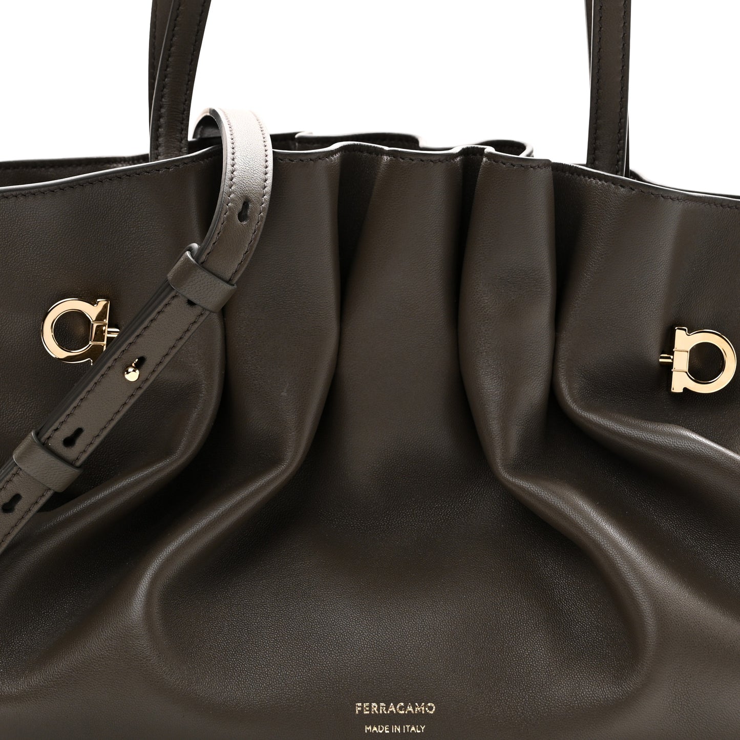 Nappa Medium Soft Bag Cement