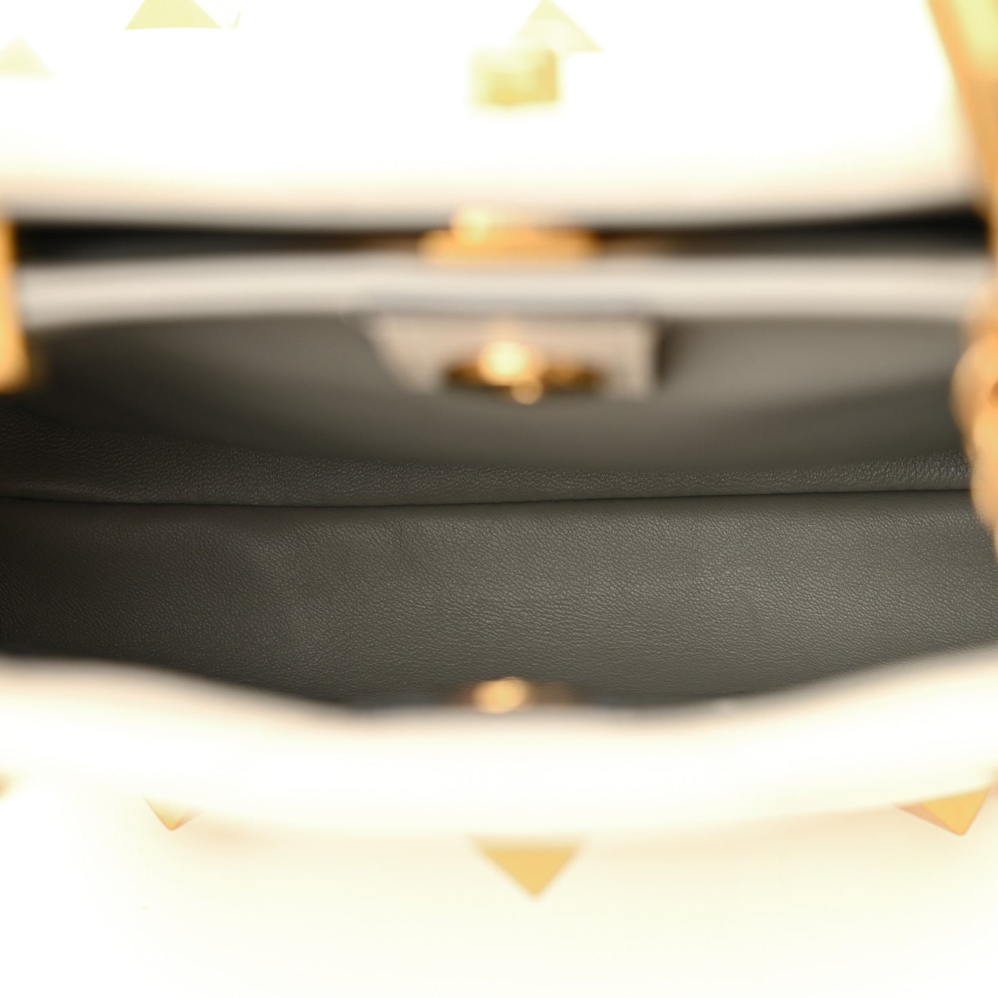 Nappa Small Roman Stud The Handle Bag Ivory