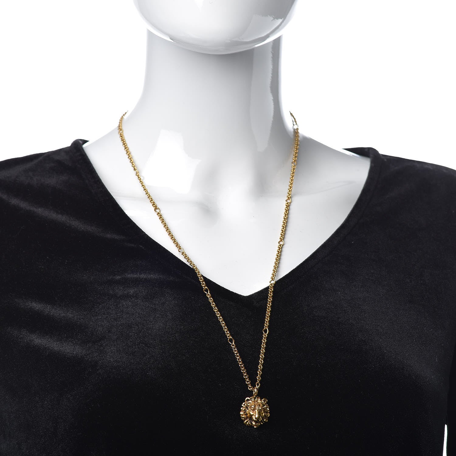 Gucci Metal Lion Head Necklace Gold 2 of 6