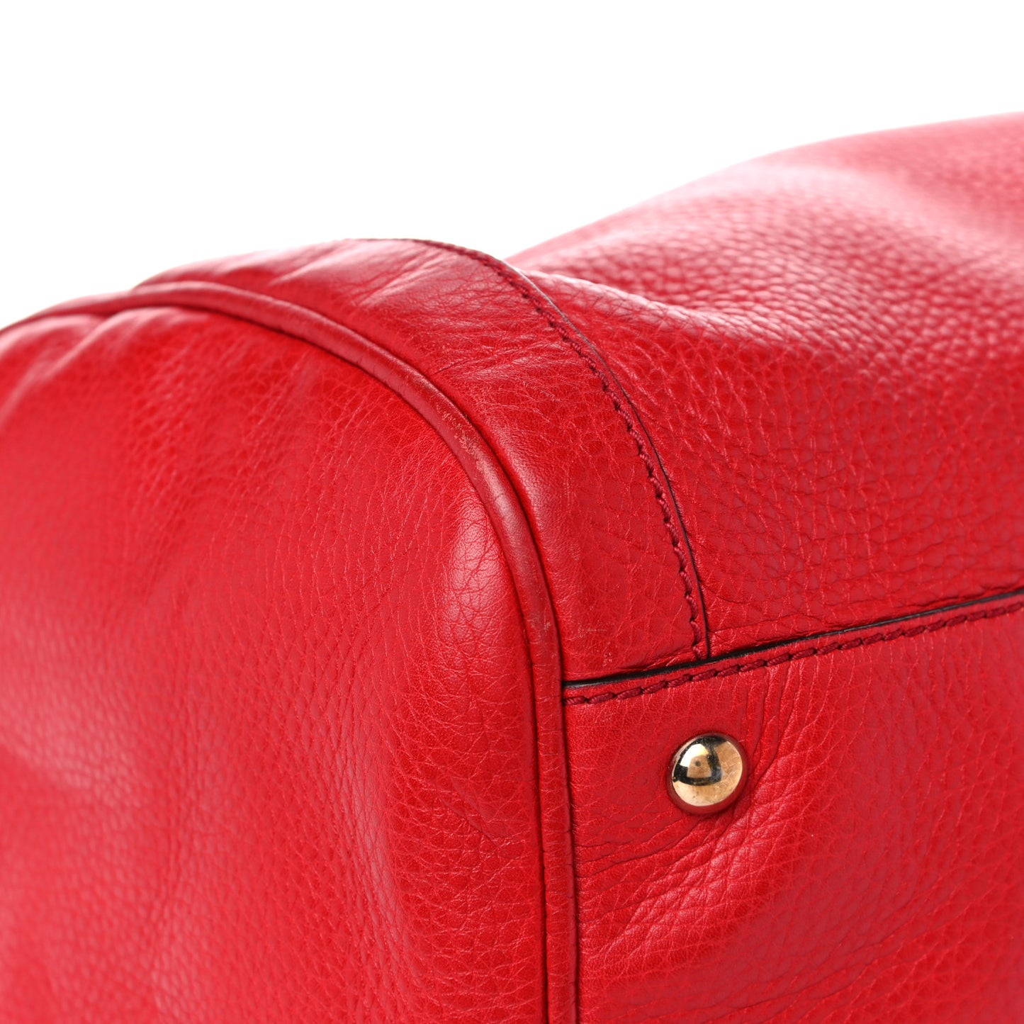Pebbled Calfskin Medium Soho Boston Red