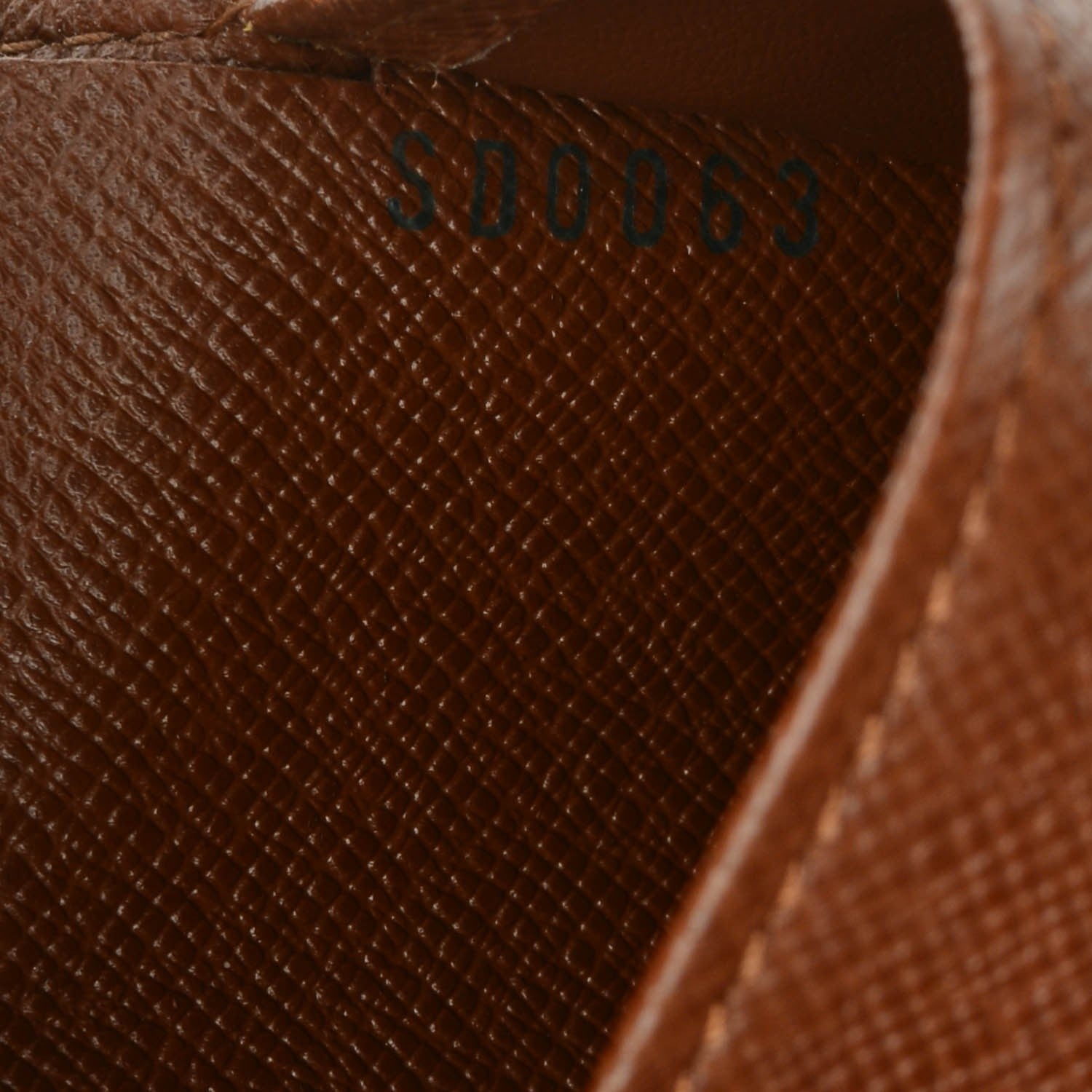 Louis Vuitton Monogram Elise Wallet 8 of 8