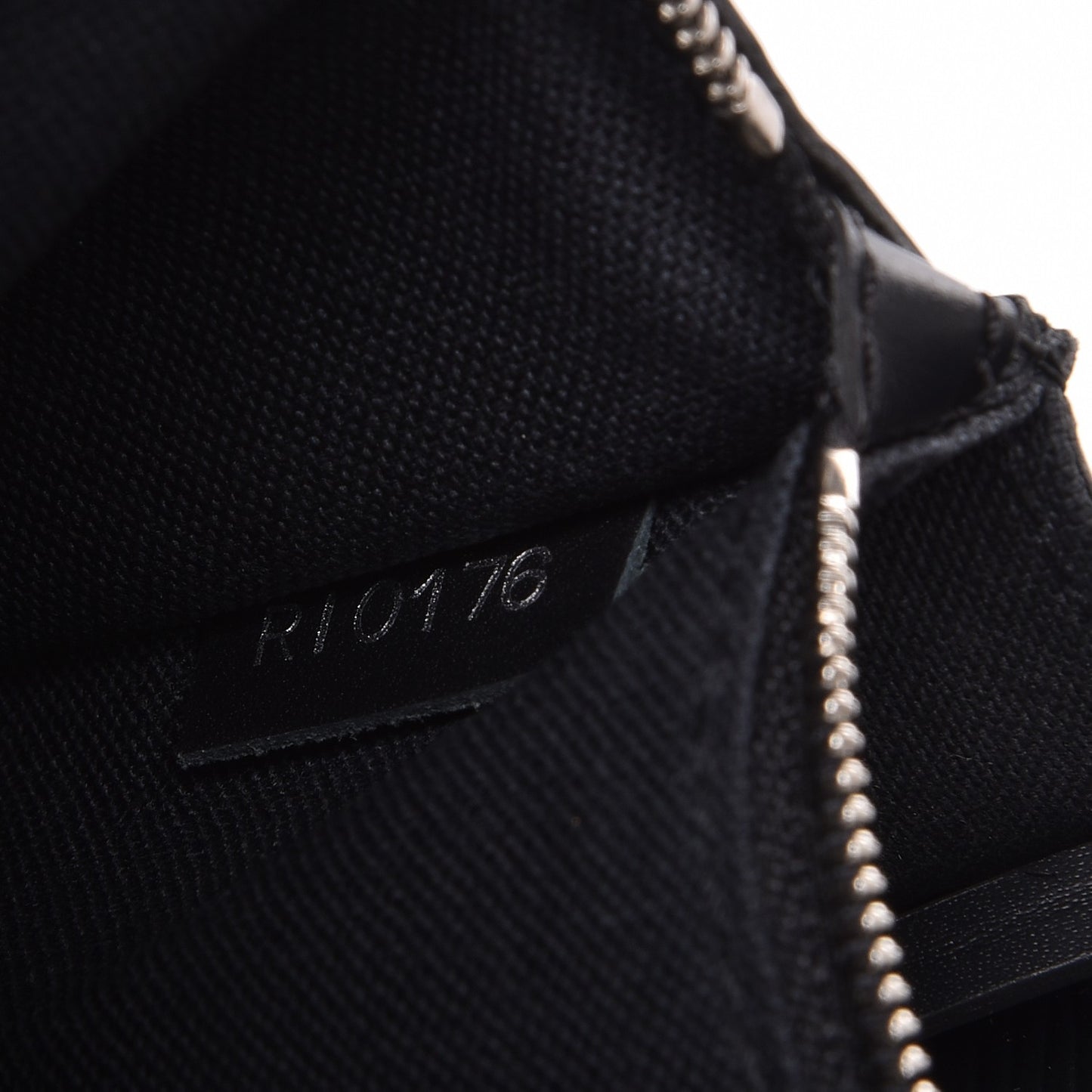 Epi Neo Belaia Clutch Black