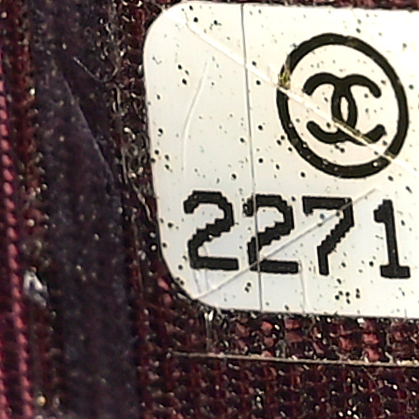 Caviar Quilted Compact Flap Wallet Black