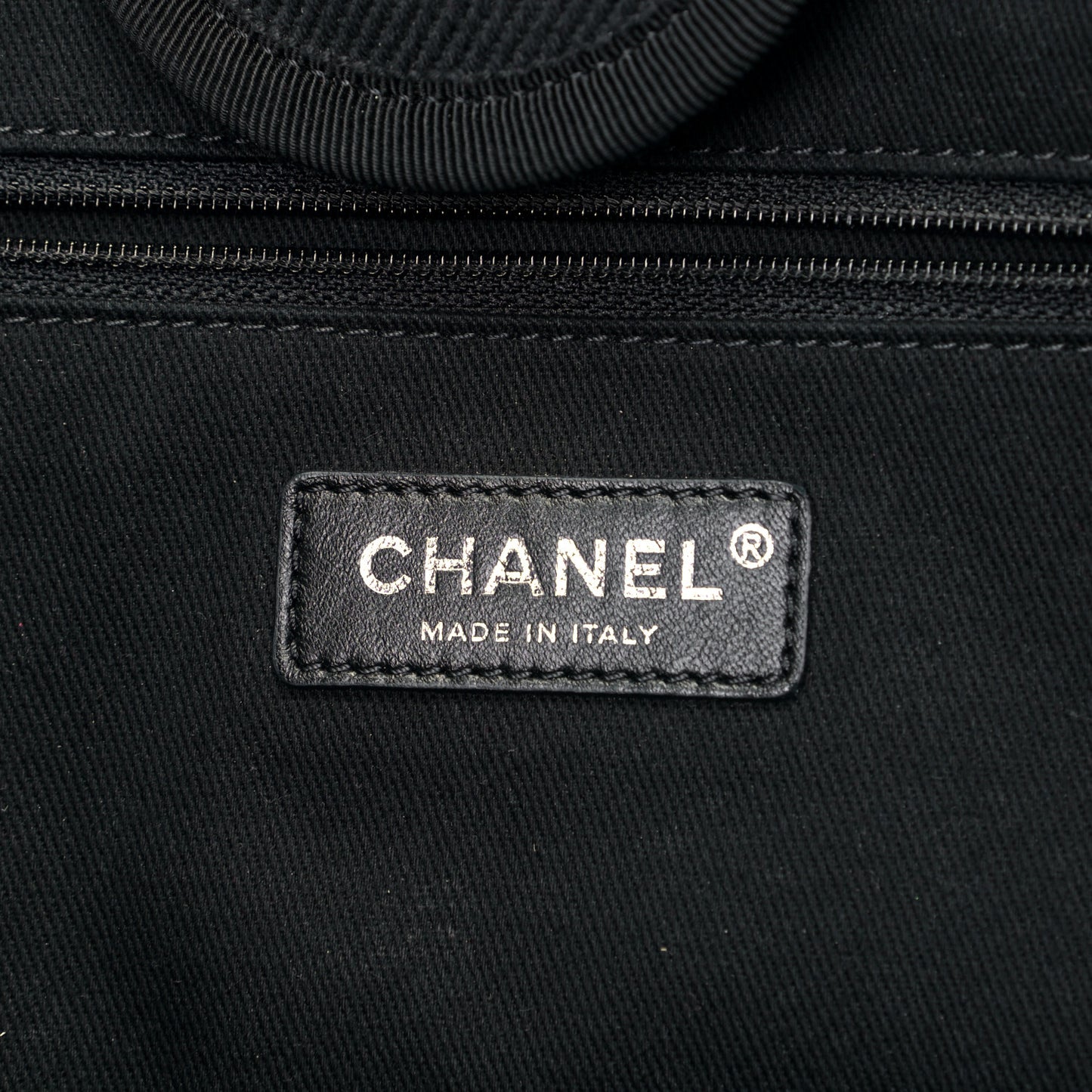 Canvas Pearl Medium Deauville Tote Black