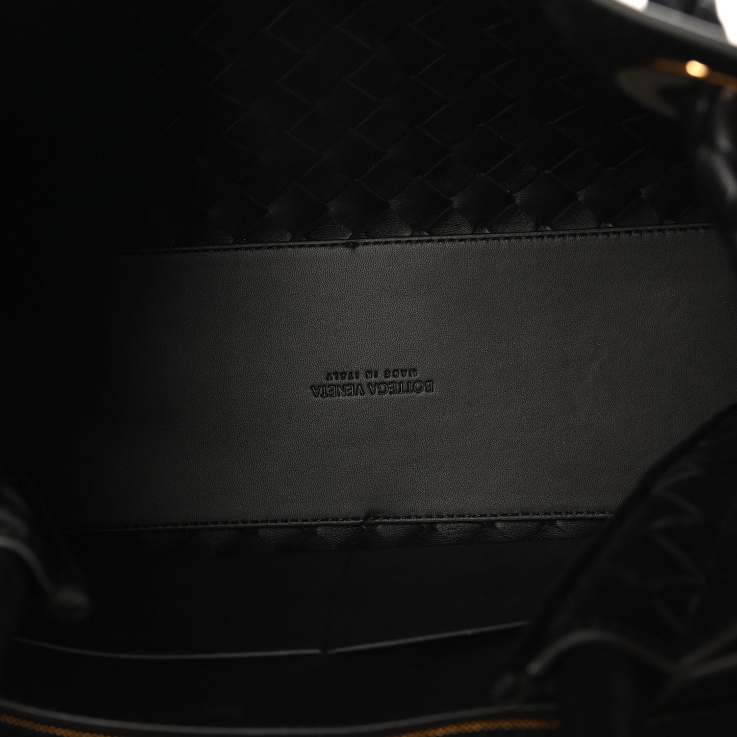 Nappa Intrecciato Medium Andiamo Shoulder Bag Black