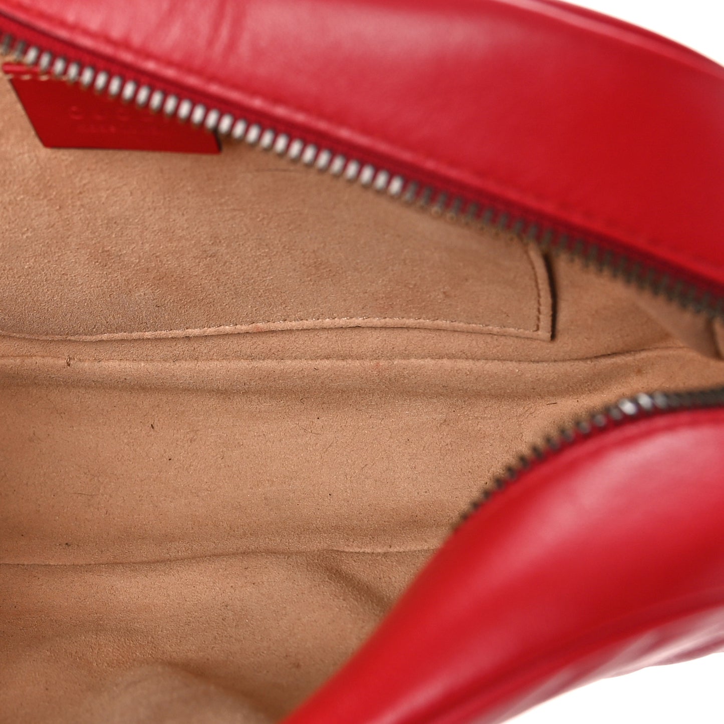 Calfskin Matelasse Small GG Marmont Chain Shoulder Bag Hibiscus Red